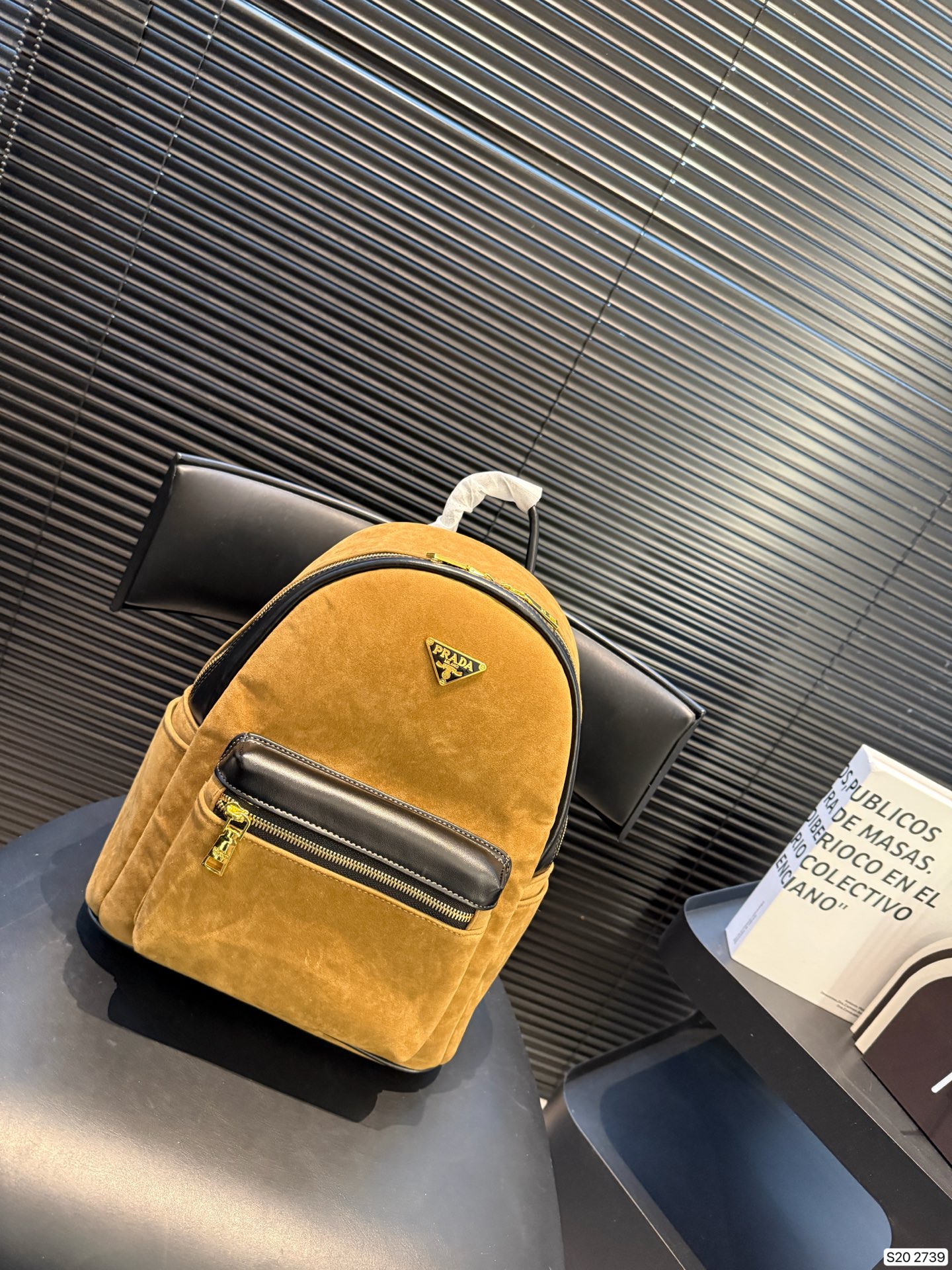 P225 Prada Backpack Is In The Retro Trend. When It Comes To Backpacks, I Have To Recommend This Onethe Design Of The Bag Is So Imaginative It’s So Convenient That You Don’t Have To Miss It. It’s A Fashionable And Practical Backpack | Size 26 31 Item No. 2739