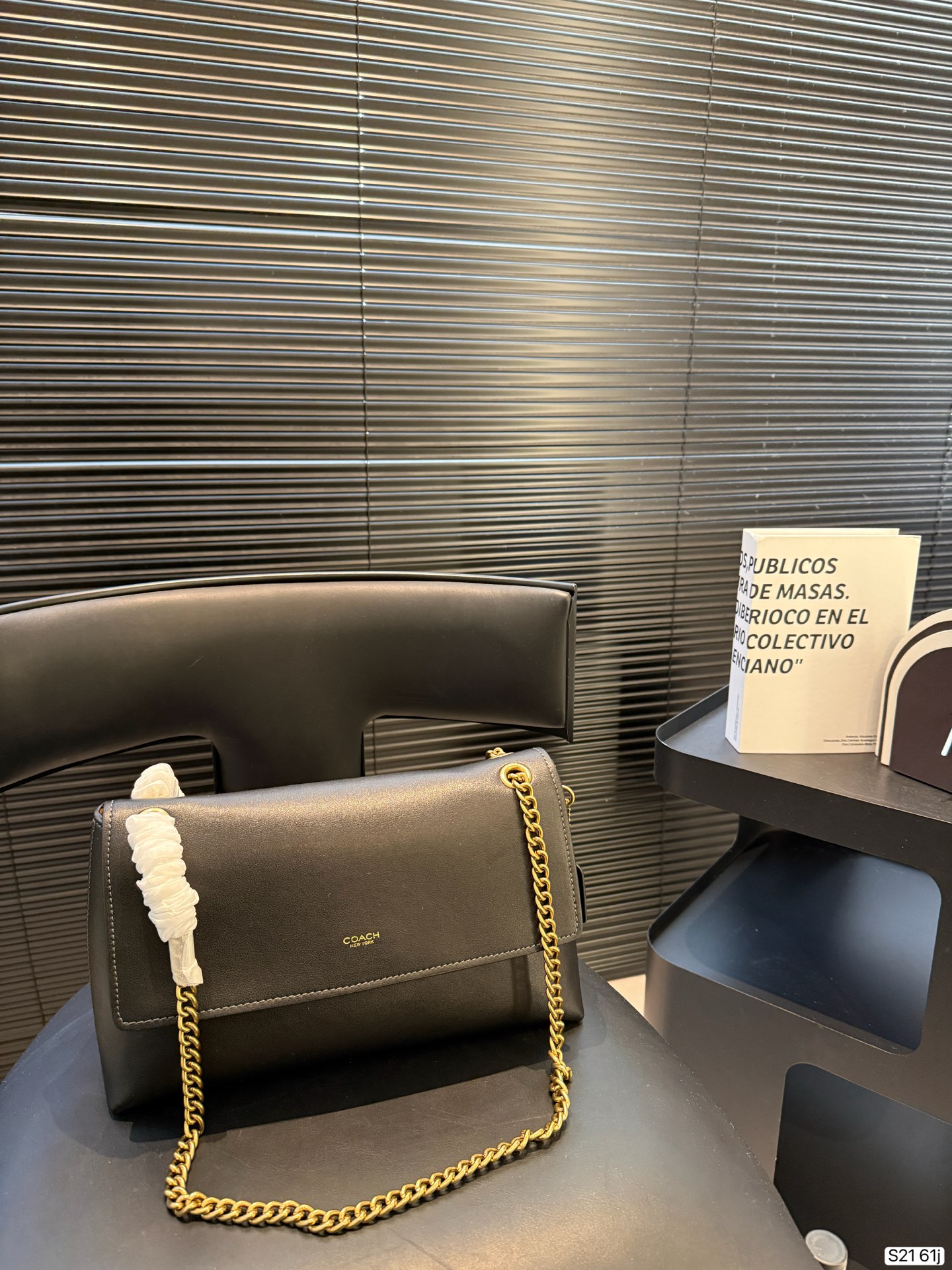 _d_69s1y_hxIcIhH4KQM3KmGAY0Z3q6N_3DMilRQ