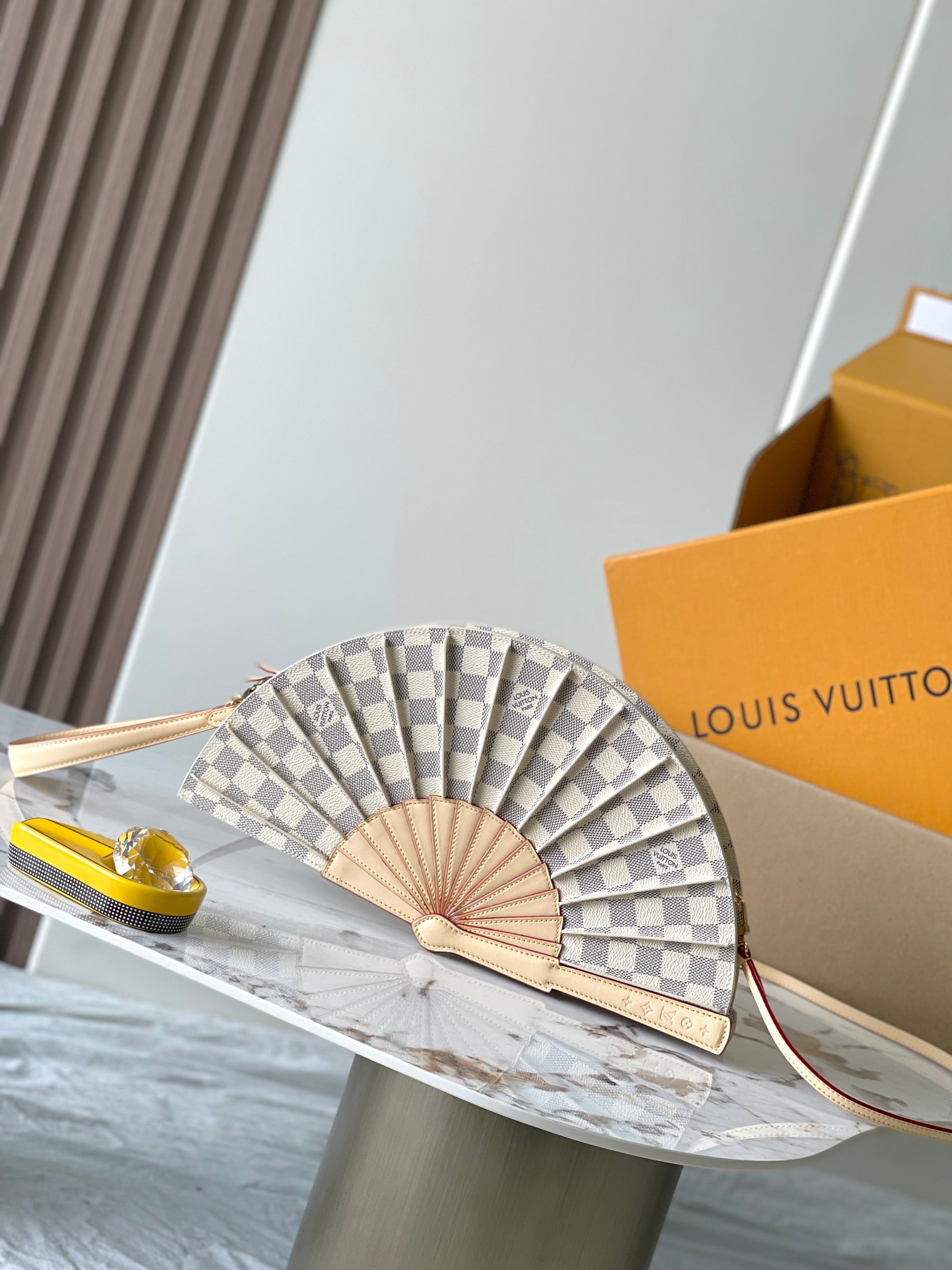 Louis Vuitton 本款 LV FAN 手袋