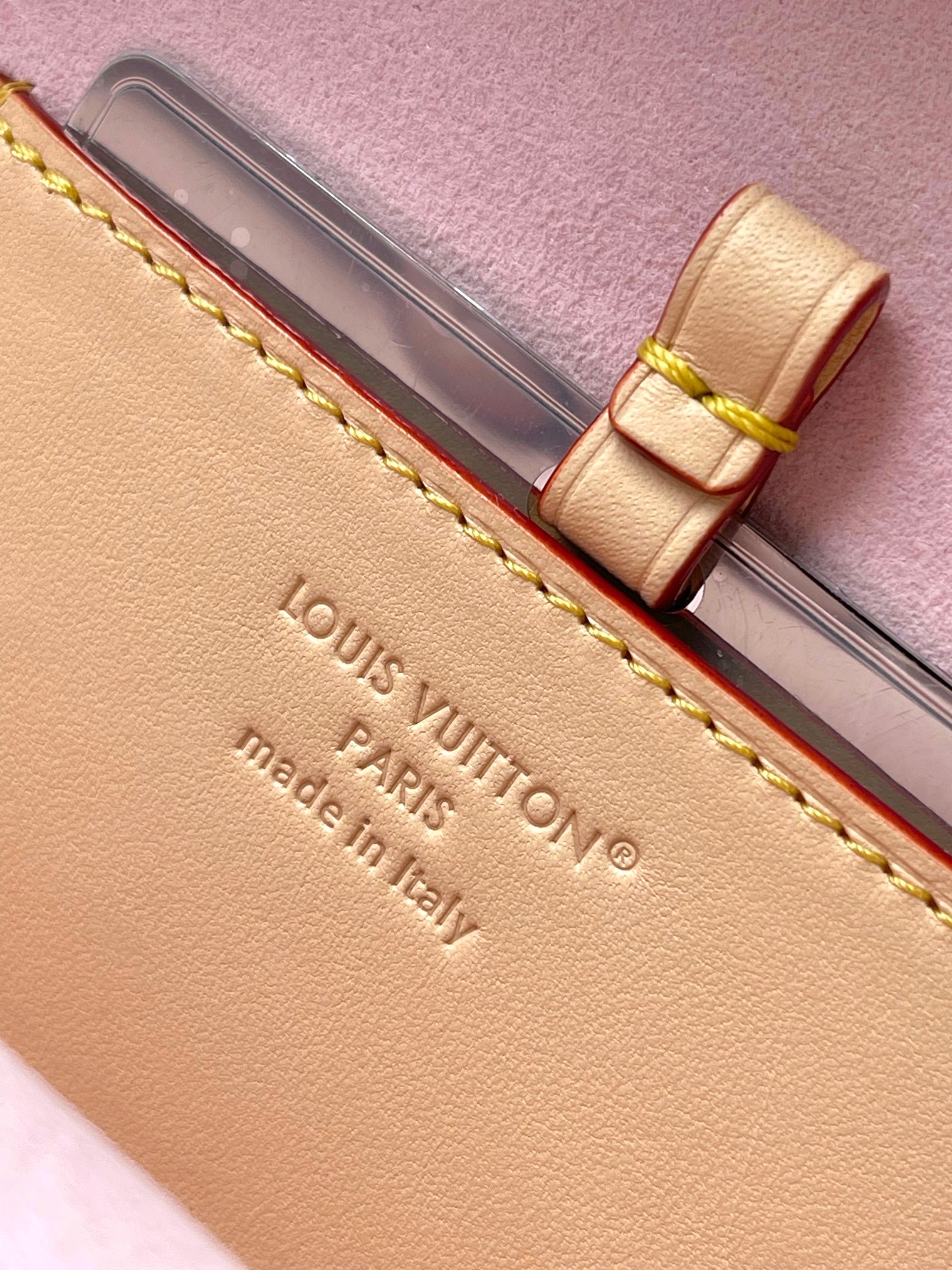 Louis Vuitton 本款 LV FAN 手袋