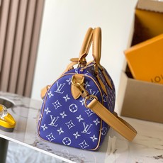 【特级MB163c芯片版原厂皮】 本款 Speedy Bandouliere 25 手袋 型号:M11562风信紫色 【特级MB163c芯片版原厂皮】 本款 Speedy Bandouliere 25 手袋 型号:M11562风信紫色