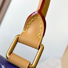 【特级MB163c芯片版原厂皮】 本款 Speedy Bandouliere 25 手袋 型号:M11562风信紫色 【特级MB163c芯片版原厂皮】 本款 Speedy Bandouliere 25 手袋 型号:M11562风信紫色