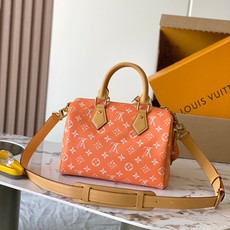 【特级MB163c芯片版原厂皮】 本款 Speedy Bandouliere 25 手袋 型号:M13912香橙色 材 【特级MB163c芯片版原厂皮】 本款 Speedy Bandouliere 25 手袋 型号:M13912香橙色 材