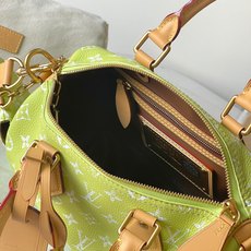 【特级MB163c芯片版原厂皮】 本款 Speedy Bandouliere 25 手袋 型号:M13902茴香绿 材 【特级MB163c芯片版原厂皮】 本款 Speedy Bandouliere 25 手袋 型号:M13902茴香绿 材