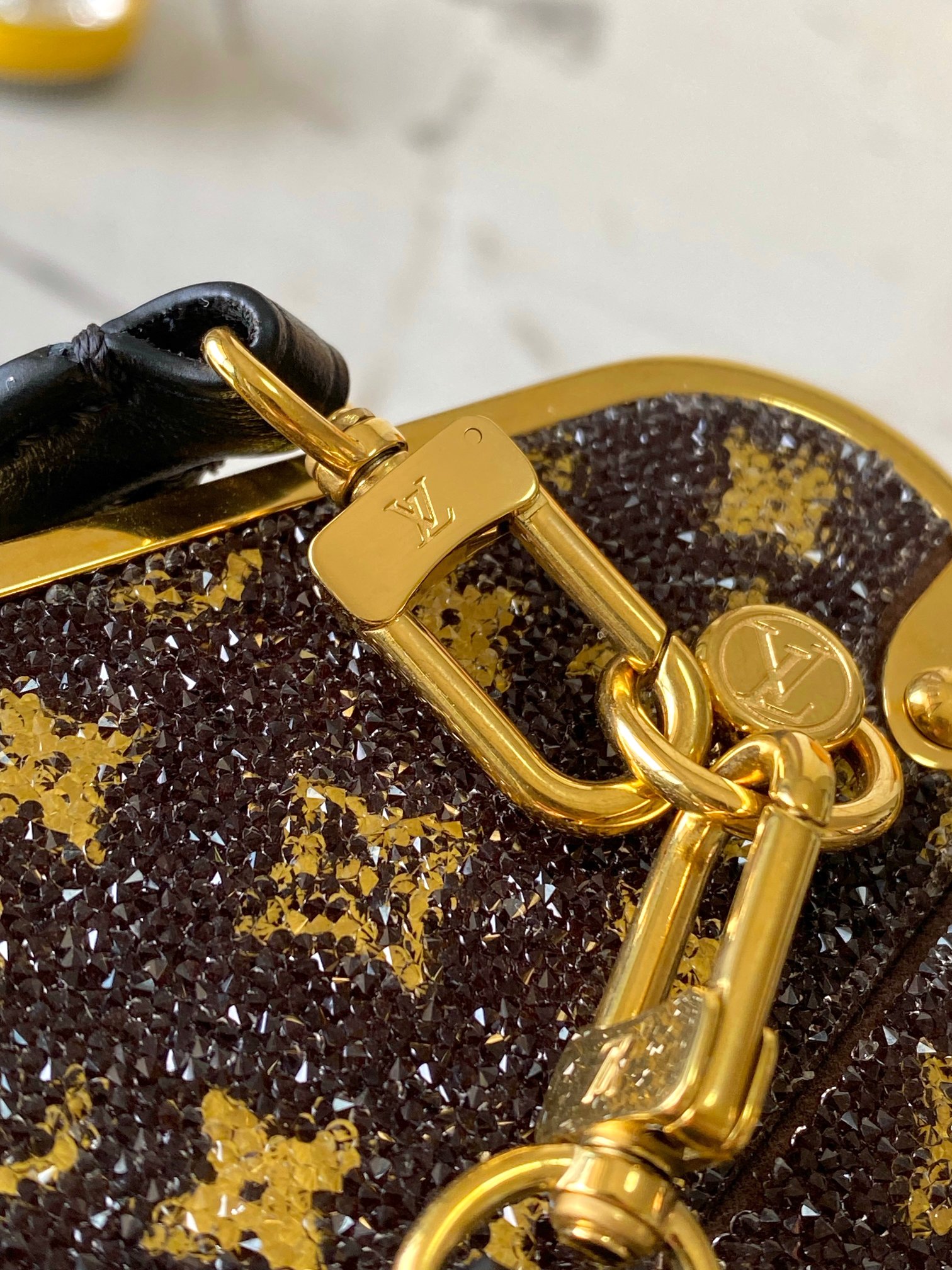 Manolo Blahnik Haute Couture Classic Luxury Handbag Shoulder Crossbody 9