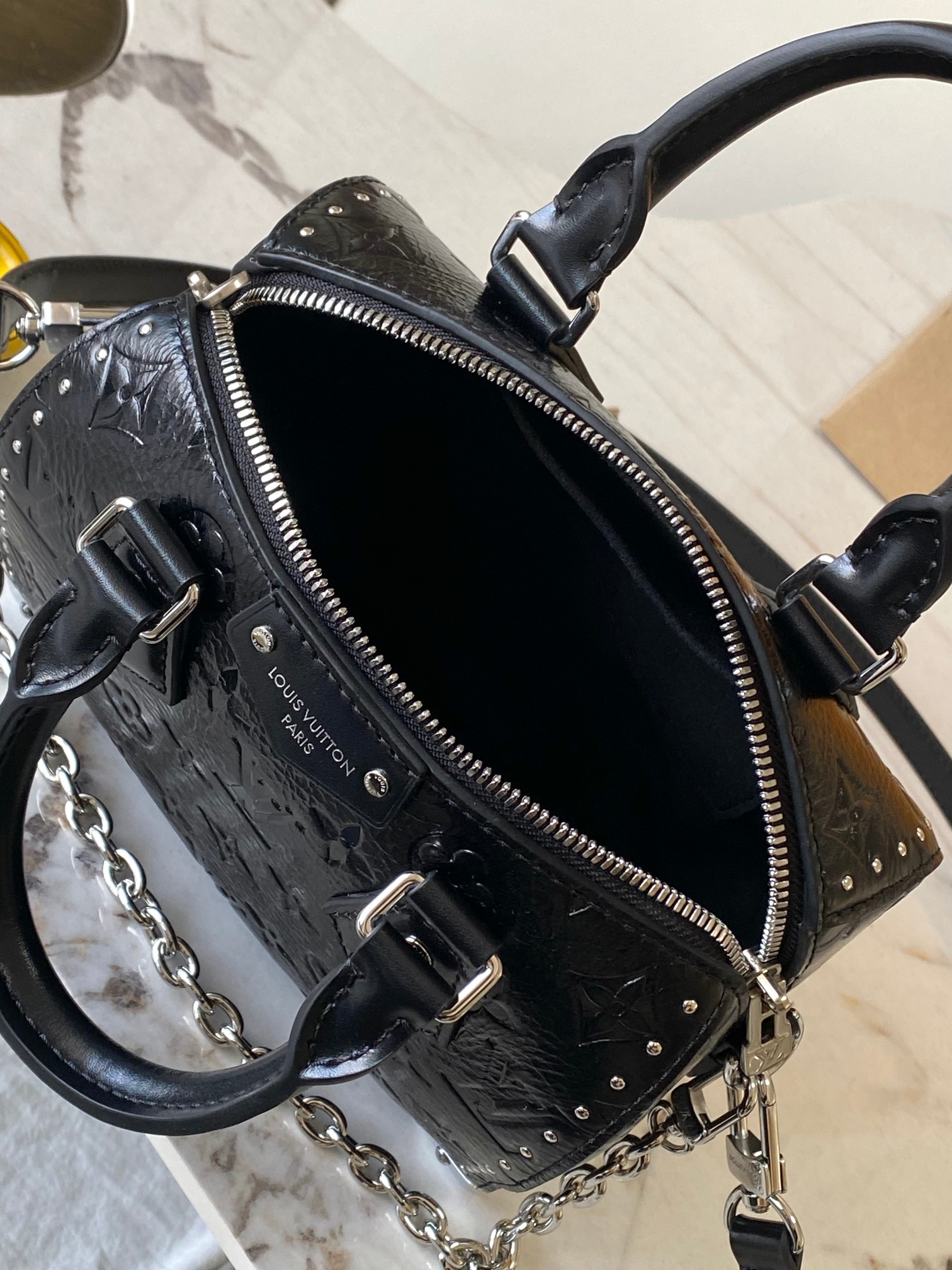 【特级MB163c芯片版原厂皮】 本款 Speedy Trunk 20 手袋 型号：M27921油蜡皮黑色 材料：A级全