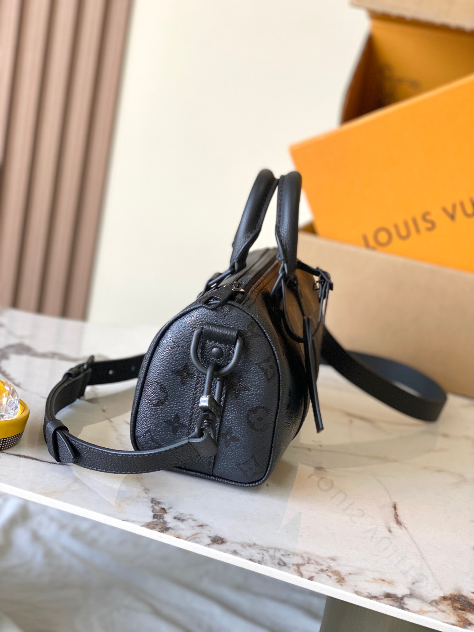 【特级MB163c芯片版原厂皮】 本款 Keepall Bandouliere25 手袋 型号：M28369 材料：A级