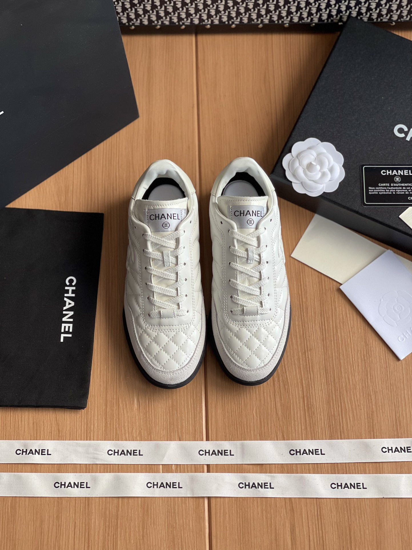NO:173994,CHANEL Chanel's whole pair of shoes is purchased and developed by Zp, all customized materials, exclusive mold opening sole, all details are shipped together, and even the packaging is the same as the genuine one. Size: 35-40, casual shoes/sports shoes, chanel, chanel, sneakers19860909CHANEL香奈儿整双鞋子采购Zp开发打造,全部定制材料,独家开模大底,细节全部对版出货,连包装也做到跟正品一样.码数:35-40,休闲鞋/运动鞋,chanel,chanel,sneakers,Women's Shoes