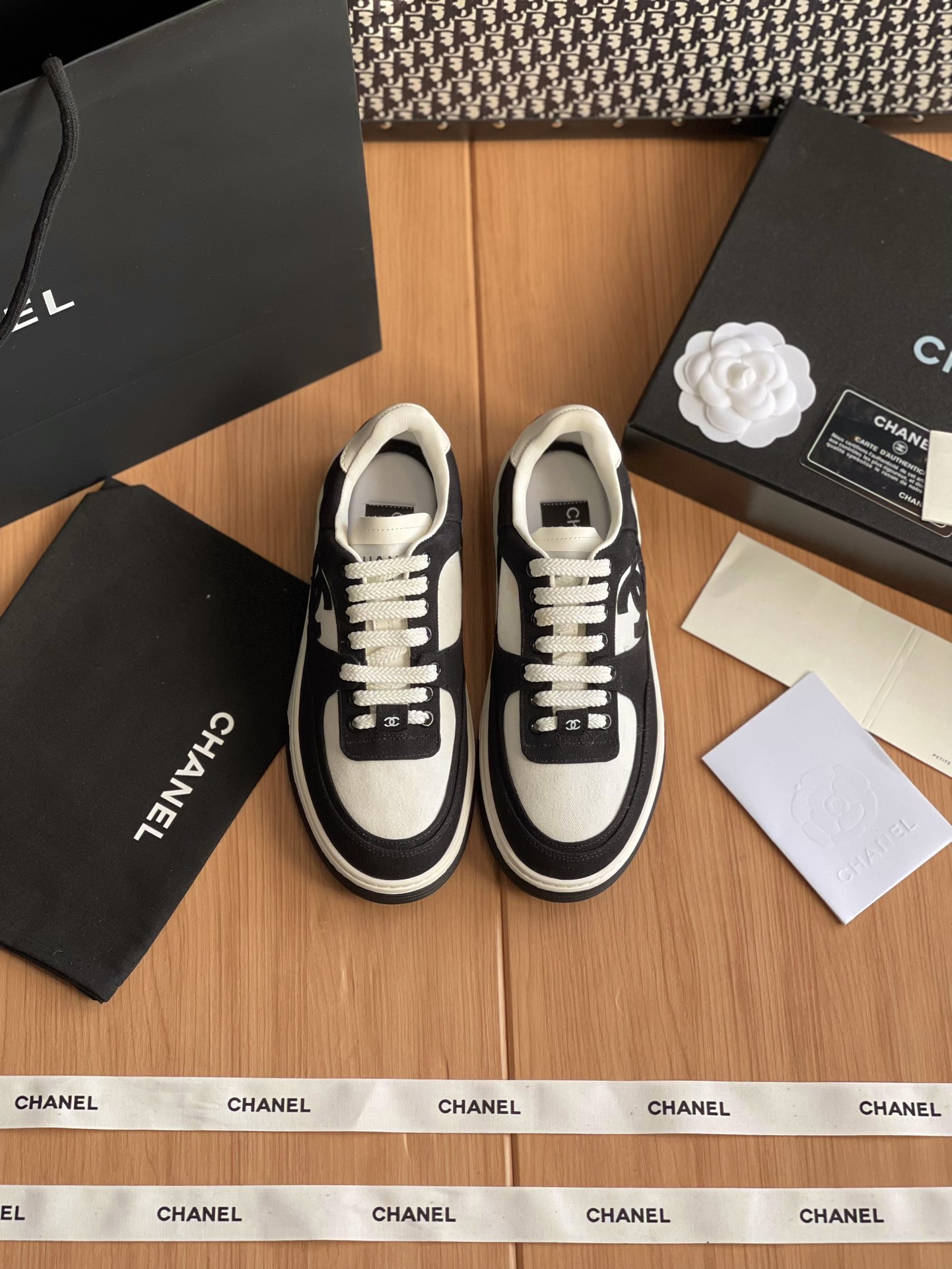 NO:174022,CHANEL Chanel's whole pair of shoes is purchased and developed by Zp, all customized materials, exclusive mold opening sole, all details are shipped together, and even the packaging is the same as the genuine one. Size: 35-40, casual shoes/sports shoes, chanel, chanel, sneakers19860909CHANEL香奈儿整双鞋子采购Zp开发打造,全部定制材料,独家开模大底,细节全部对版出货,连包装也做到跟正品一样.码数:35-40,休闲鞋/运动鞋,chanel,chanel,sneakers,Women's Shoes