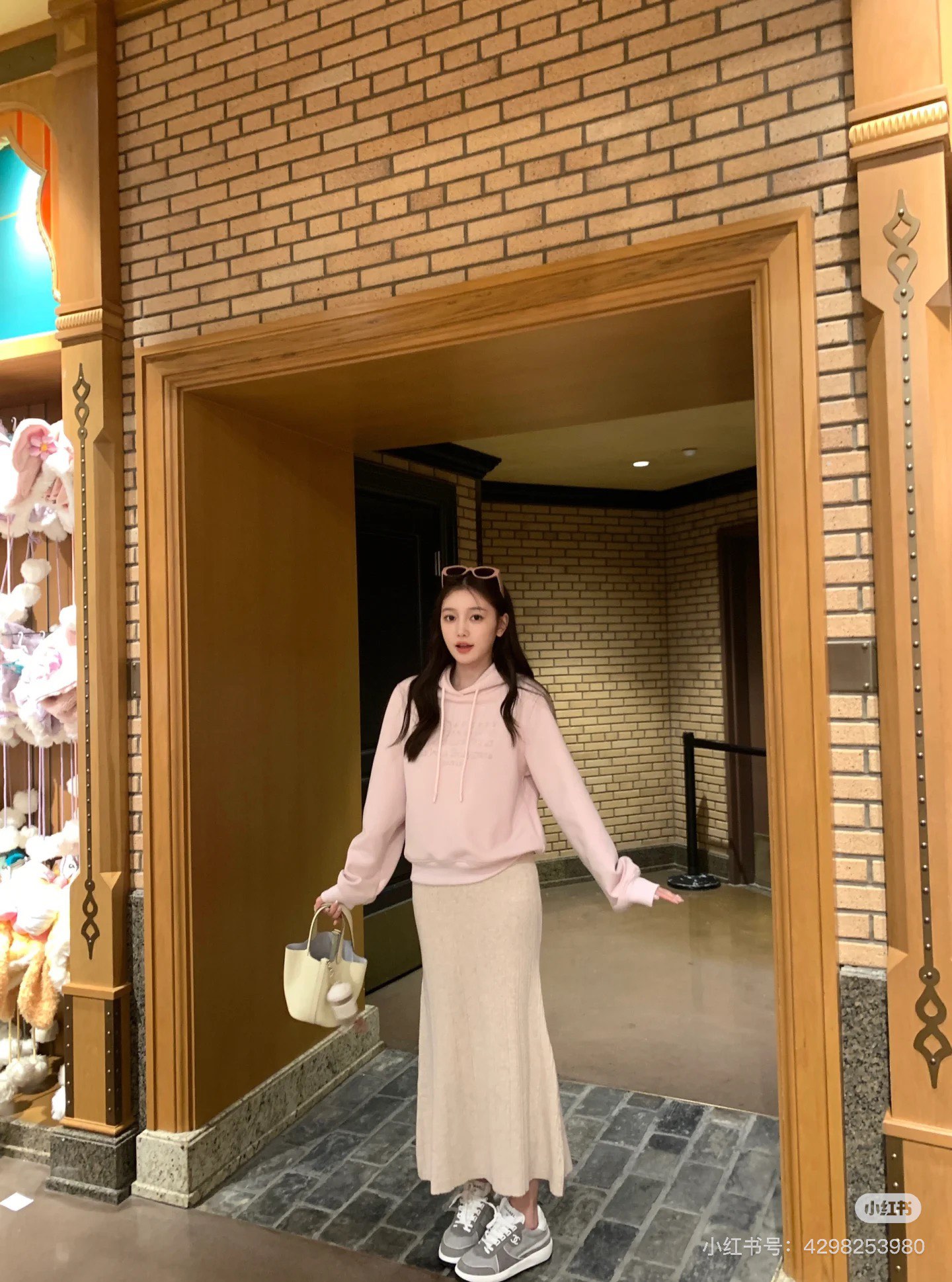 NO:174020,Model foot pictures, casual shoes/sports shoes, sneakers19860909模特上脚图,休闲鞋/运动鞋,sneakers,Women's Shoes