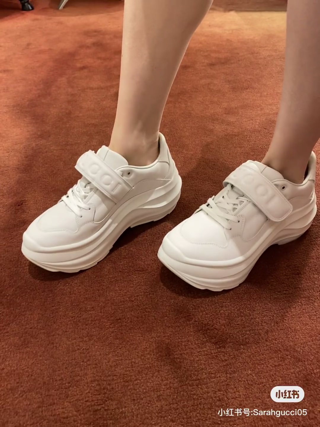 NO:235556,Model foot pictures, casual shoes/sports shoes, sneakers19860909模特上脚图,休闲鞋/运动鞋,sneakers,Women's Shoes