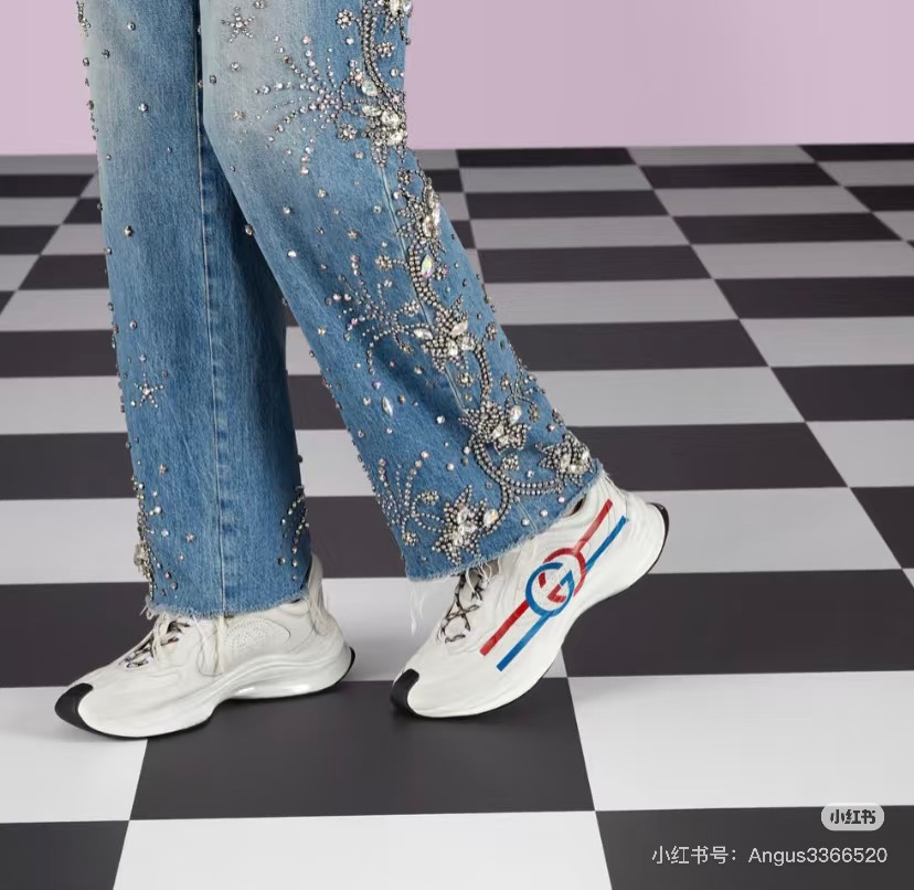 NO:235749,Model foot pictures, casual shoes/sports shoes, sneakers19860909模特上脚图,休闲鞋/运动鞋,sneakers,Women's Shoes