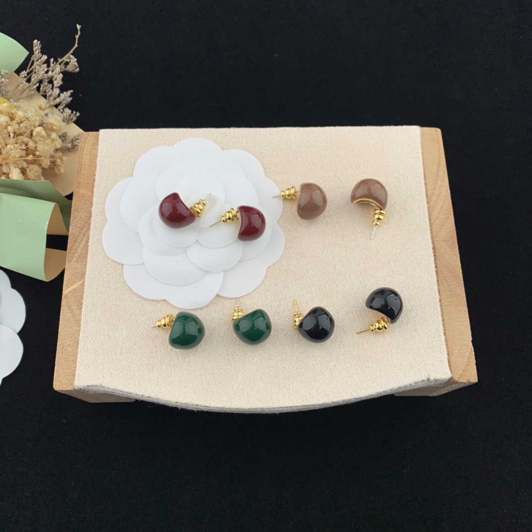 셀린느 귀걸이 69712 Celine Earrings