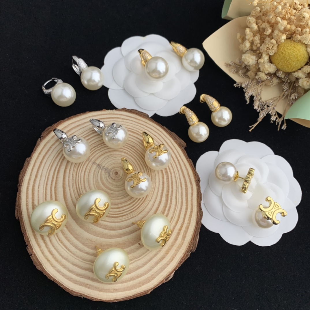 셀린느 귀걸이 69648 Celine Earrings