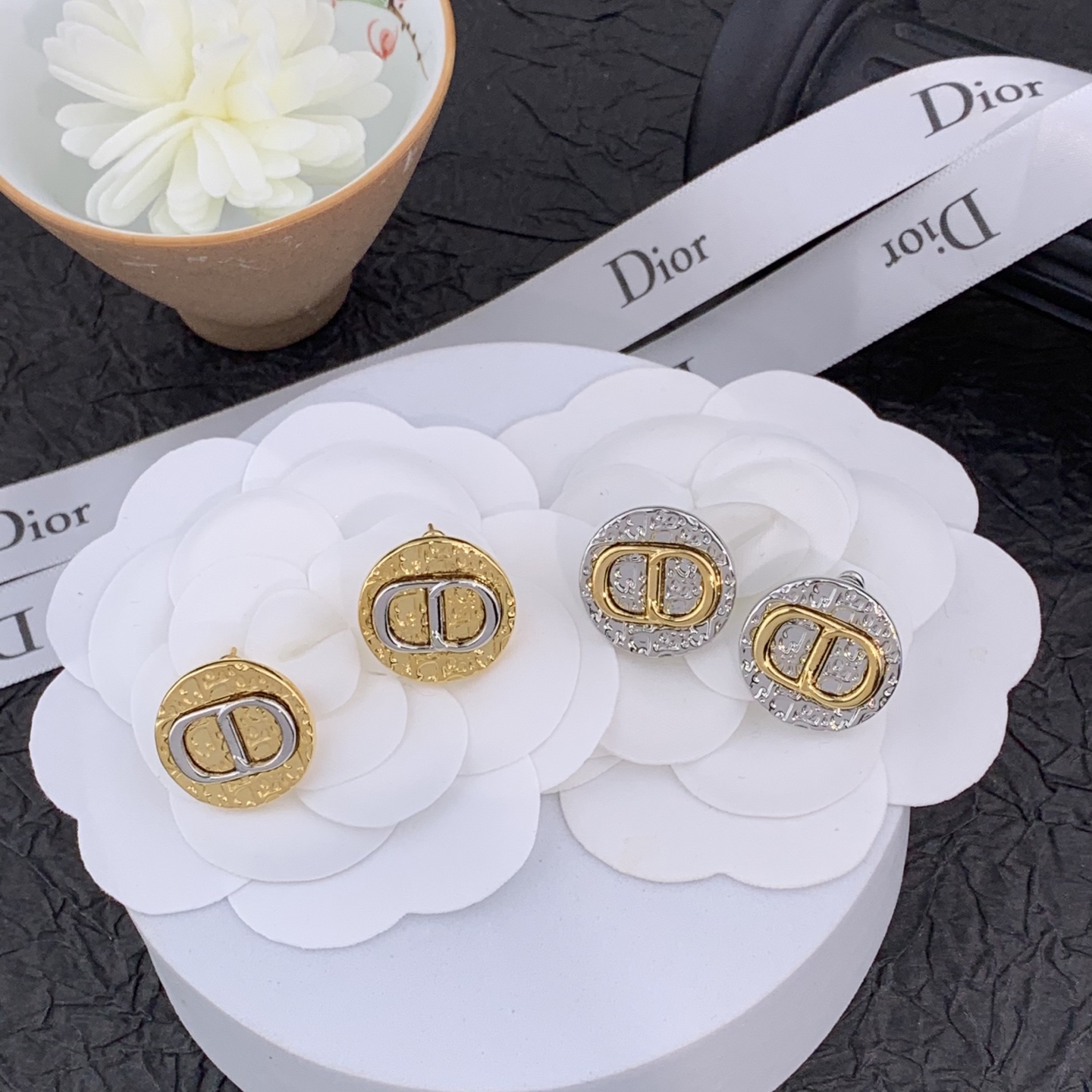 디올 귀걸이 133773 Dior Earrings 썸네일 이미지