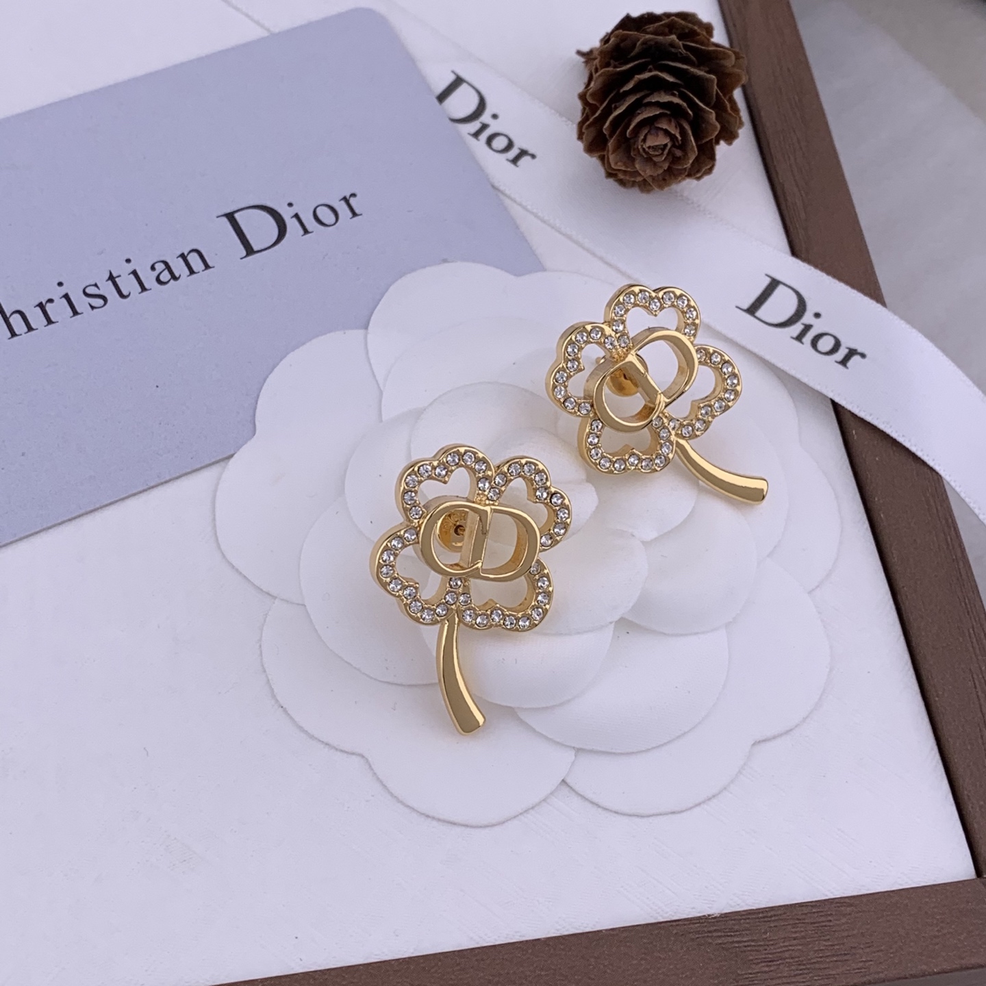 디올 귀걸이 133550 Dior Earrings 썸네일 이미지