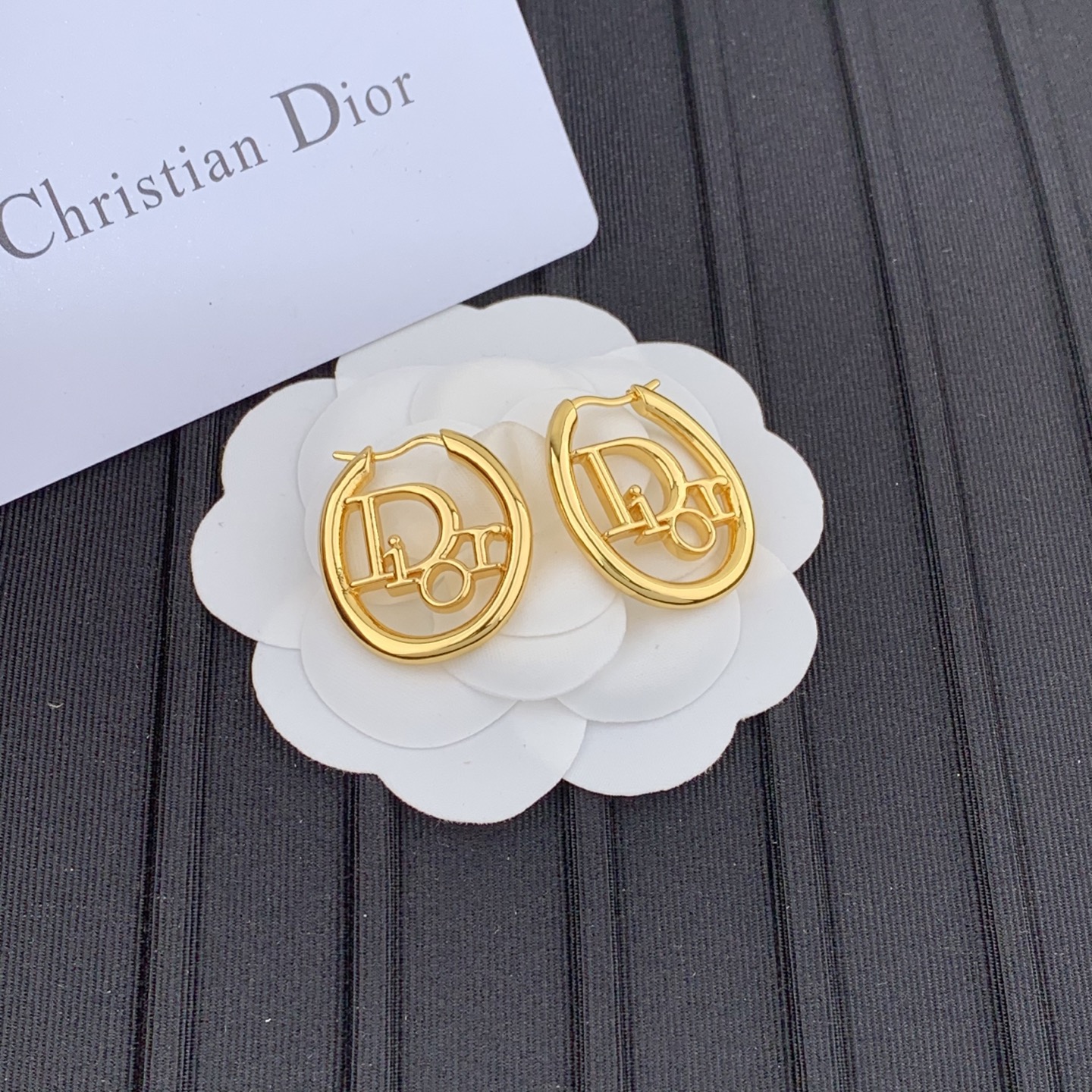 디올 귀걸이 134955 Dior Earrings 썸네일 이미지