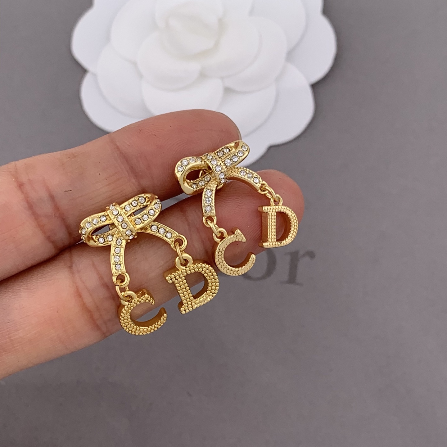 디올 귀걸이 124999 Dior Earrings 썸네일 이미지