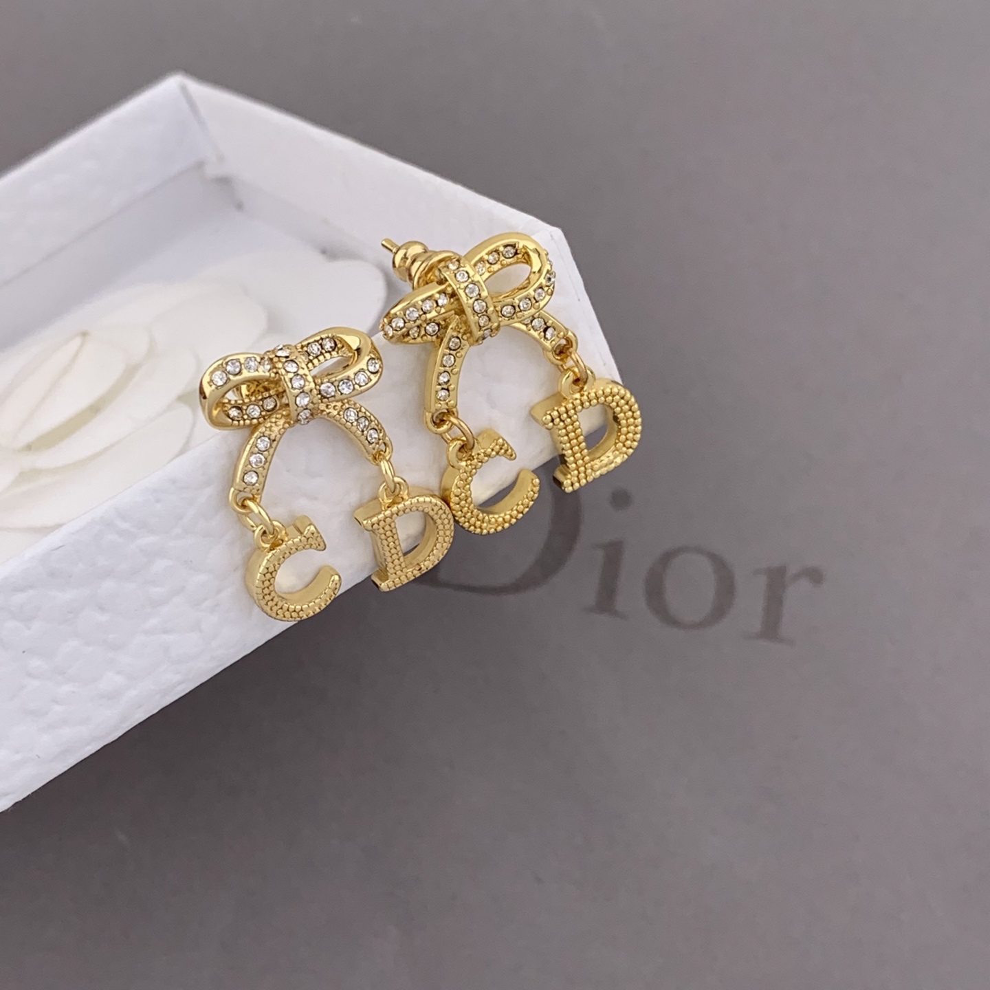 디올 귀걸이 124999 Dior Earrings 썸네일 이미지