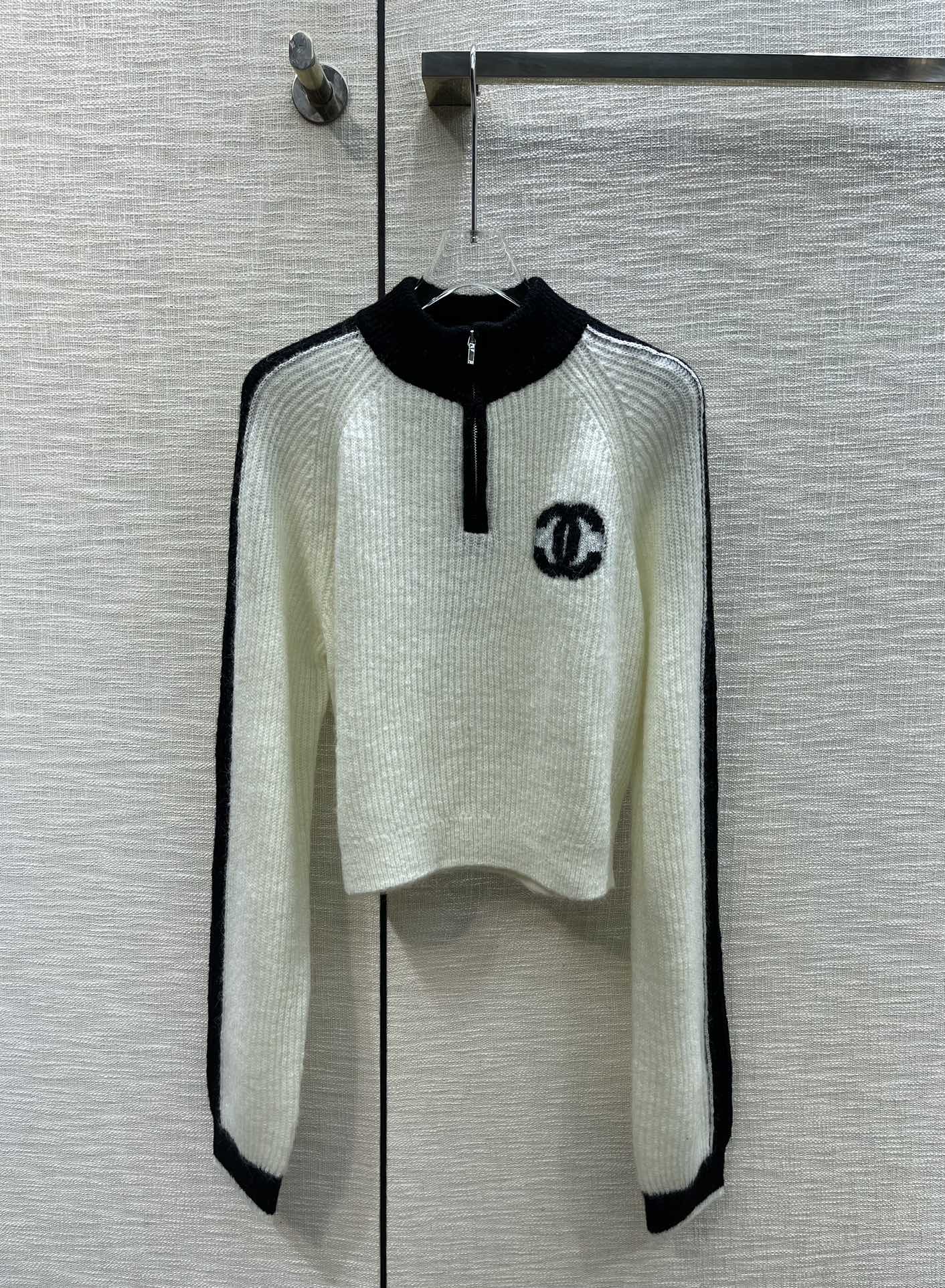 Chanel Clothing Sweatshirts Fall/Winter Collection
