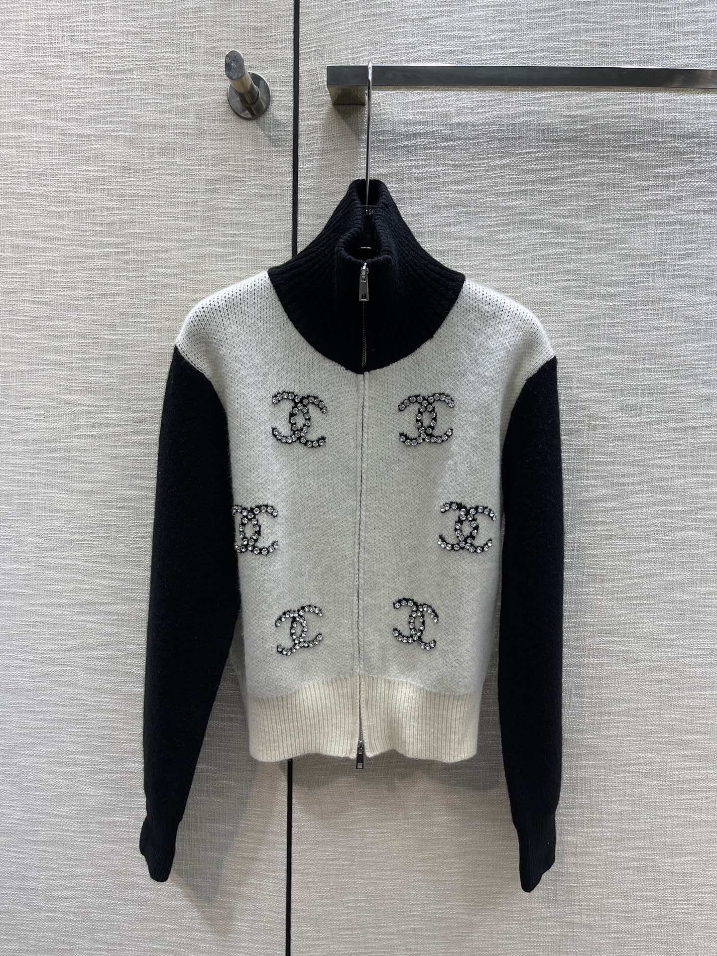 Chanel Replicas
 Clothing Cardigans Spring Collection