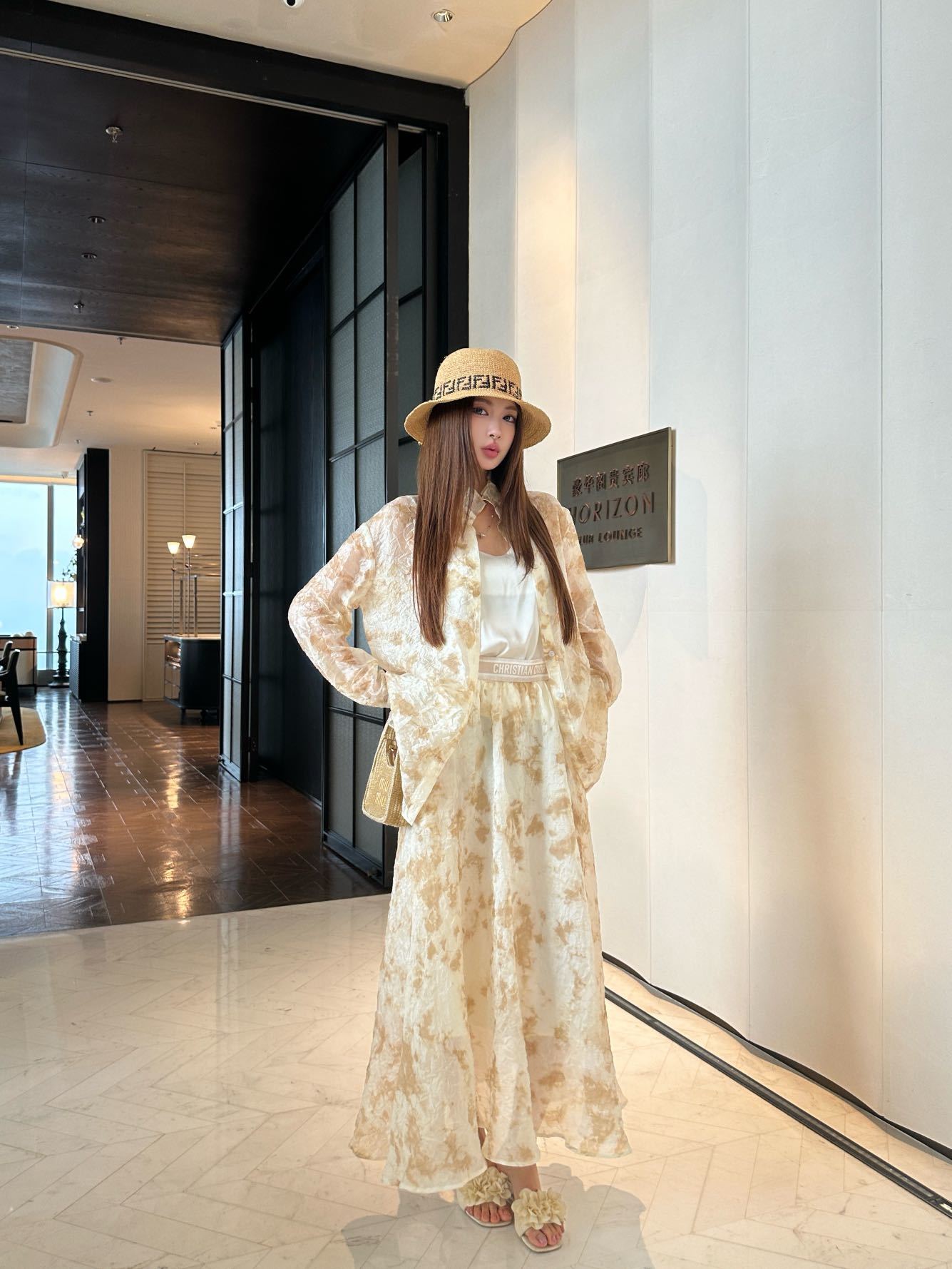 NO:797575,Tops and skirts upper body pictures,,skirts,19860909上衣半裙上身图,,skirts,,Women's clothing