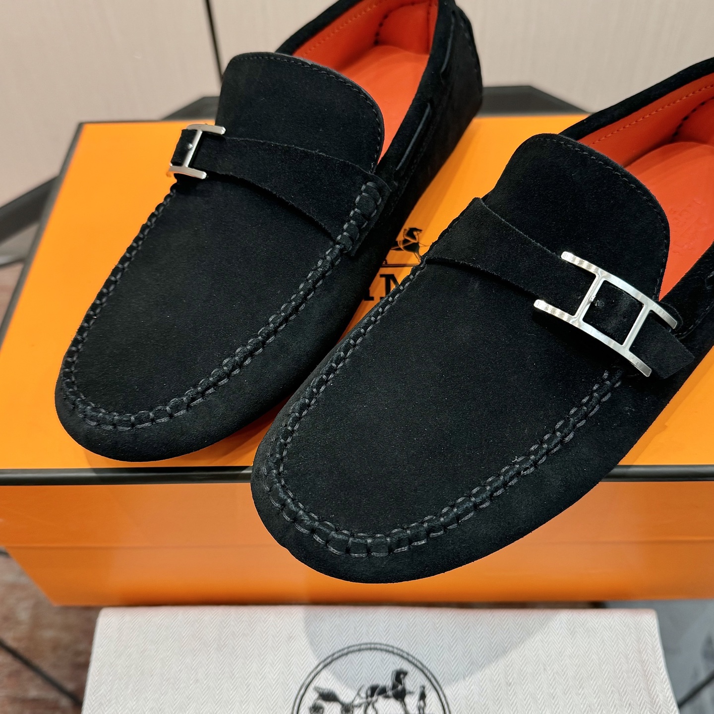 Hermès Men's Black Suede Leather Loafers with Metal H Buckle 8 i1741243683599 7482 0 6