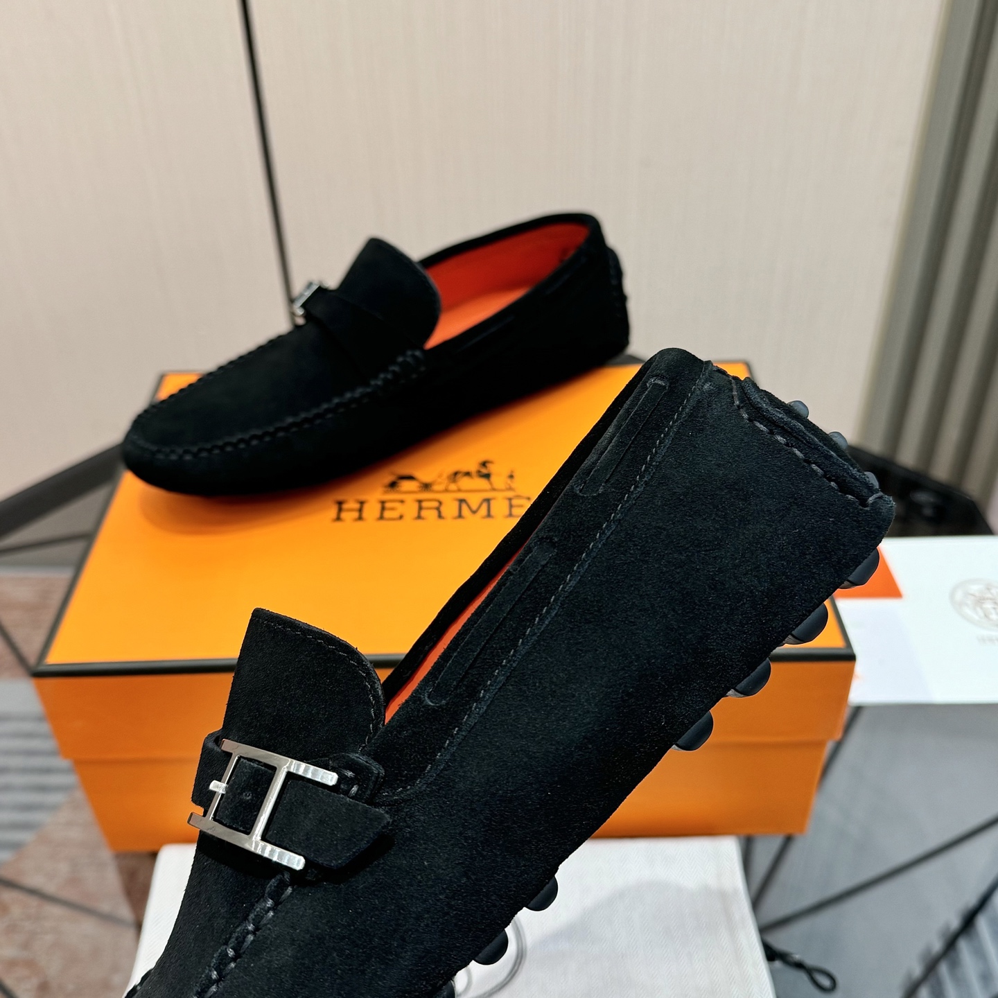 Hermès Men's Black Suede Leather Loafers with Metal H Buckle 5 i1741243686227 3821 0 3