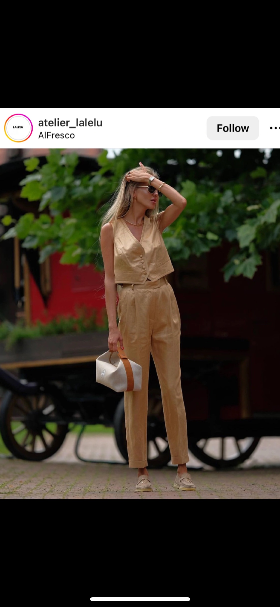 NO:253436,Sand and stone color, super hot product!  Many celebrities wear it, must-have!  L suede flat metal hanging loafers, loafers, loro piana, loafers, chamois leather19860909沙石色,超级爆款！超多明星穿,必入！ L麂皮平底金属吊扣乐福鞋,乐福鞋,loro piana,loafers,chamois leather,Women's Shoes