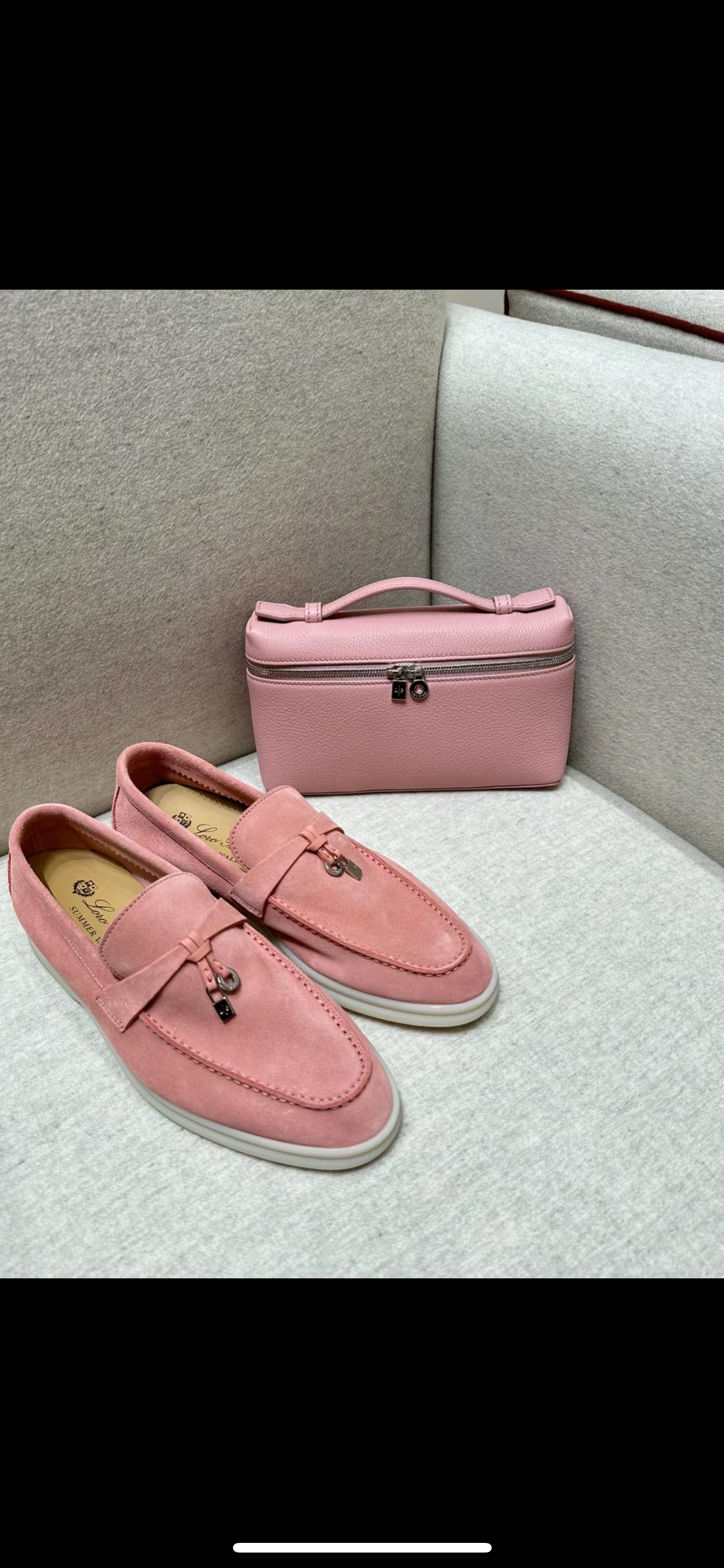NO:253423,Peach powder/coral powder, light pink, cinnamon pink, super hot product!  Many celebrities wear it, must-have!  L suede flat metal hanging loafers, loafers, loro piana, loafers, chamois leather19860909蜜桃粉/珊瑚粉,浅粉色,肉桂粉色,超级爆款！超多明星穿,必入！ L麂皮平底金属吊扣乐福鞋,乐福鞋,loro piana,loafers,chamois leather,Women's Shoes