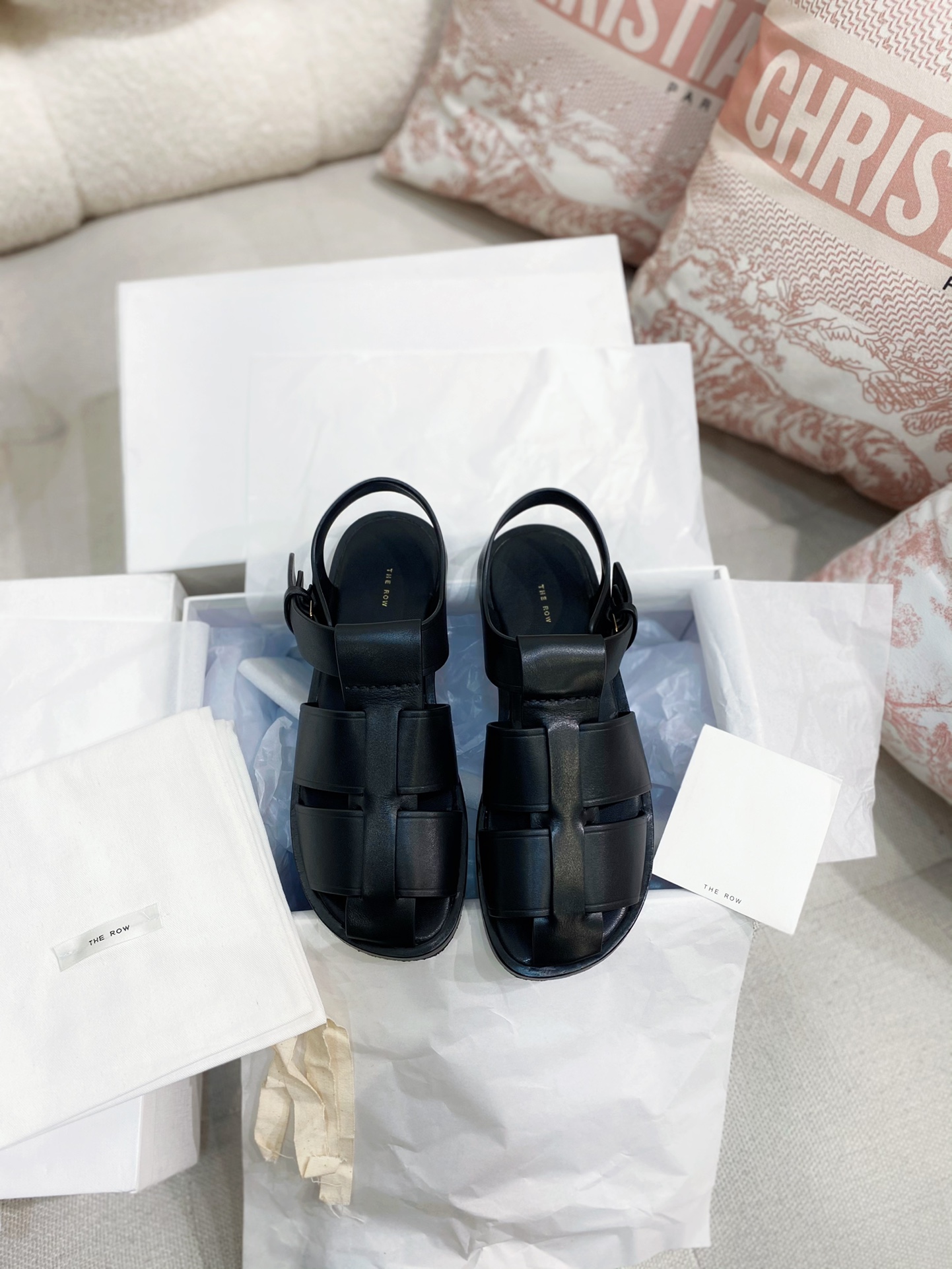 What 1:1 replica
 The Row Shoes Sandals Black Genuine Leather