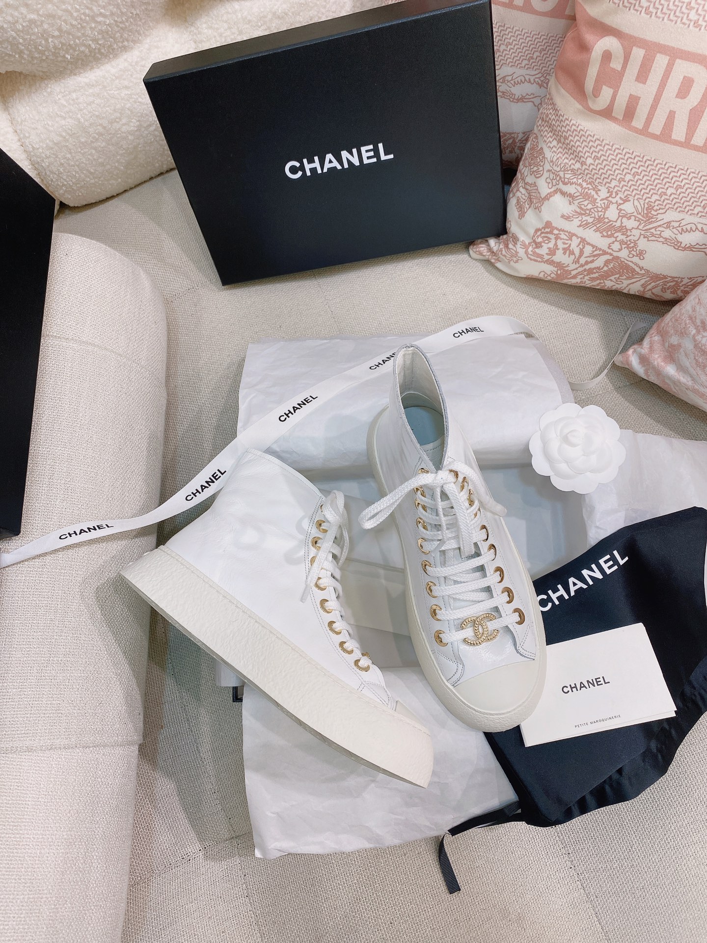Chanel Acheter
 Chaussures De Sport Chaussures Décontractées Blanc Huile cire cuir Hauts hauts
