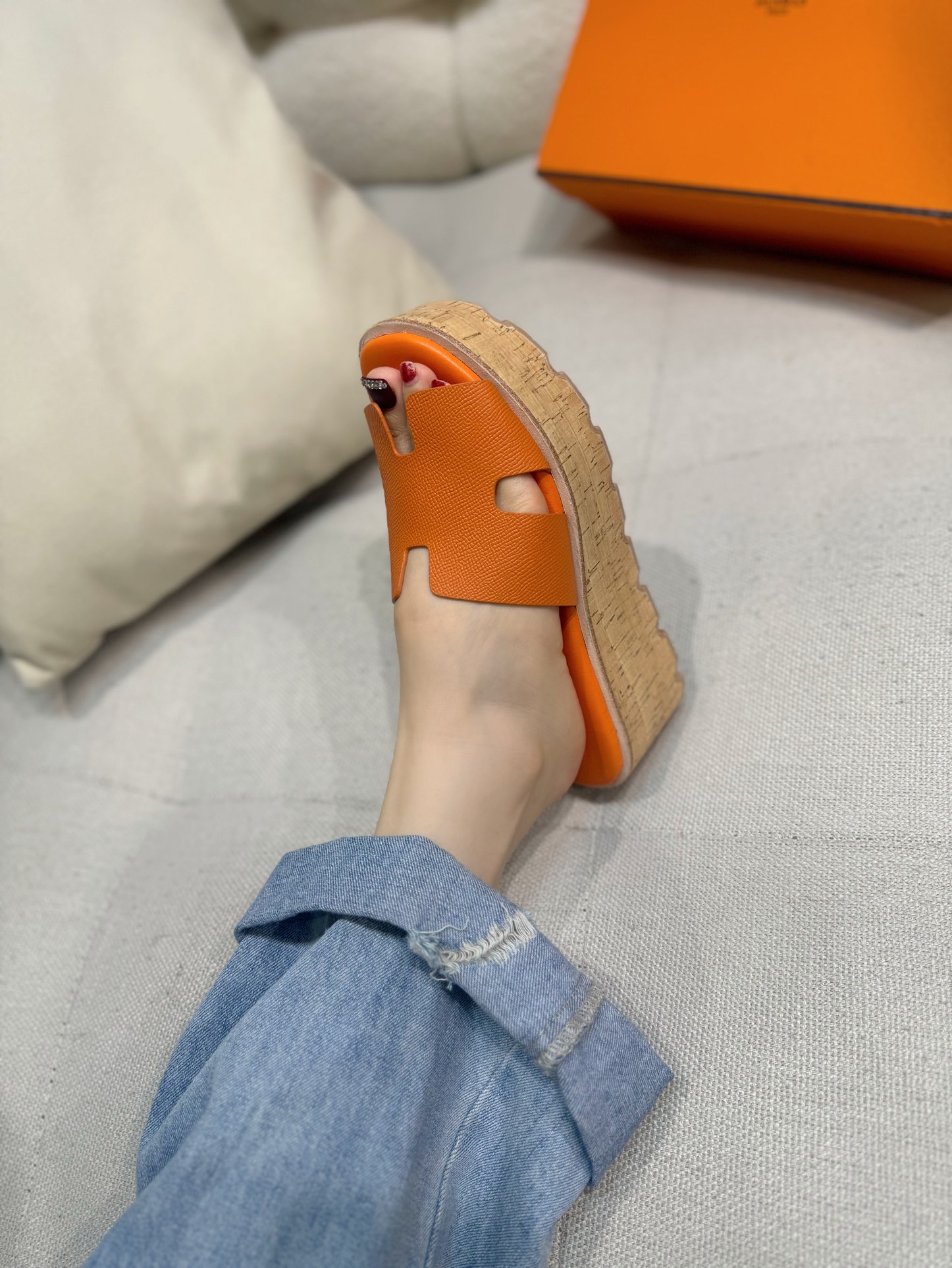NO:253309,【Orange palm print】First shot of the upper foot H-shaped cowhide wood bran bottom thick sole sponge cake high heel slippers, slippers, slippers, cowhide19860909【橙色手掌纹】上脚实拍  H家H型牛皮木糠底厚底松糕高跟拖鞋,拖鞋,slippers,cowhide,Women's Shoes