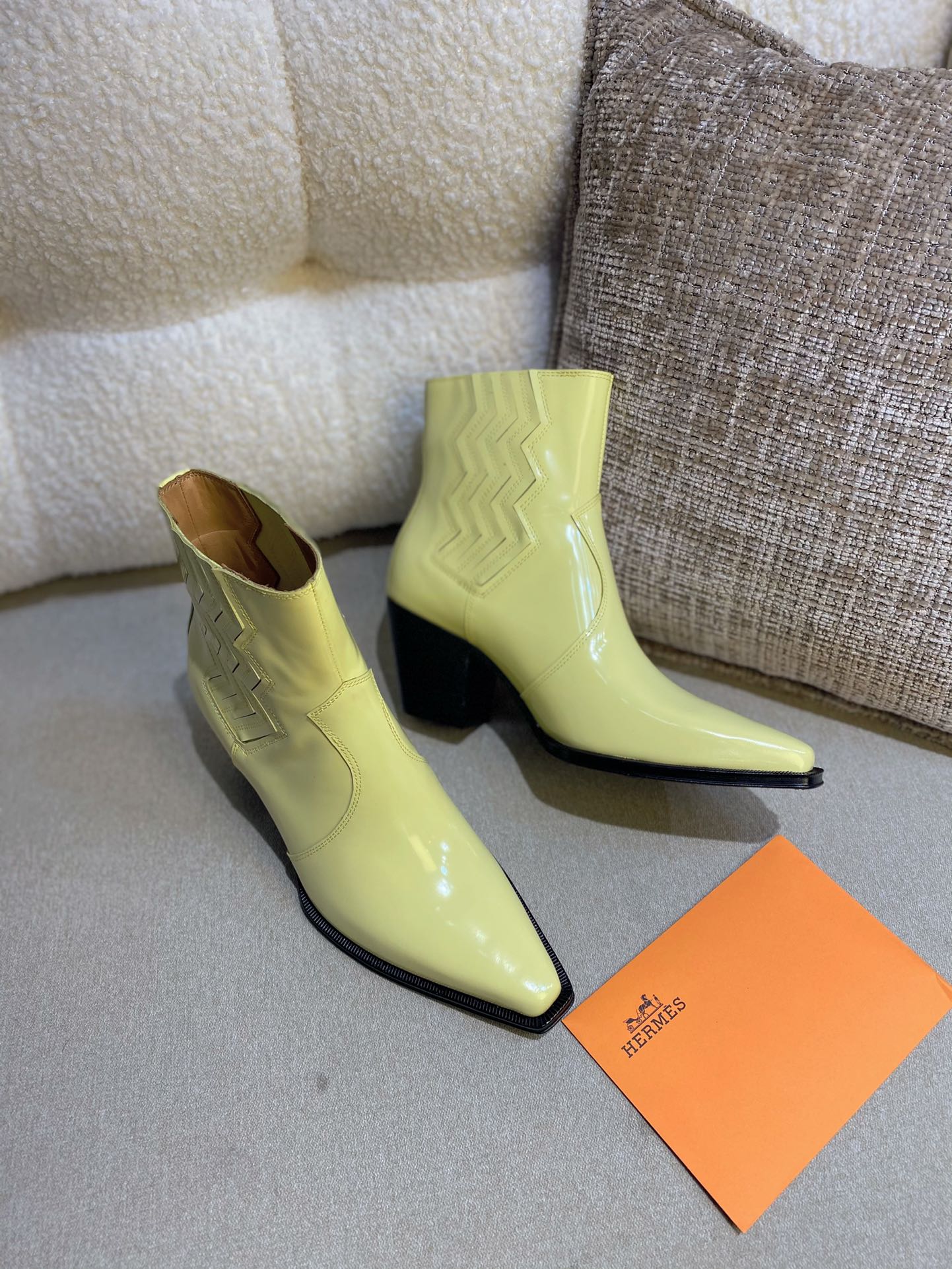 Alexander McQueen Classic Luxury Leather Shoe Loafer Ref 2