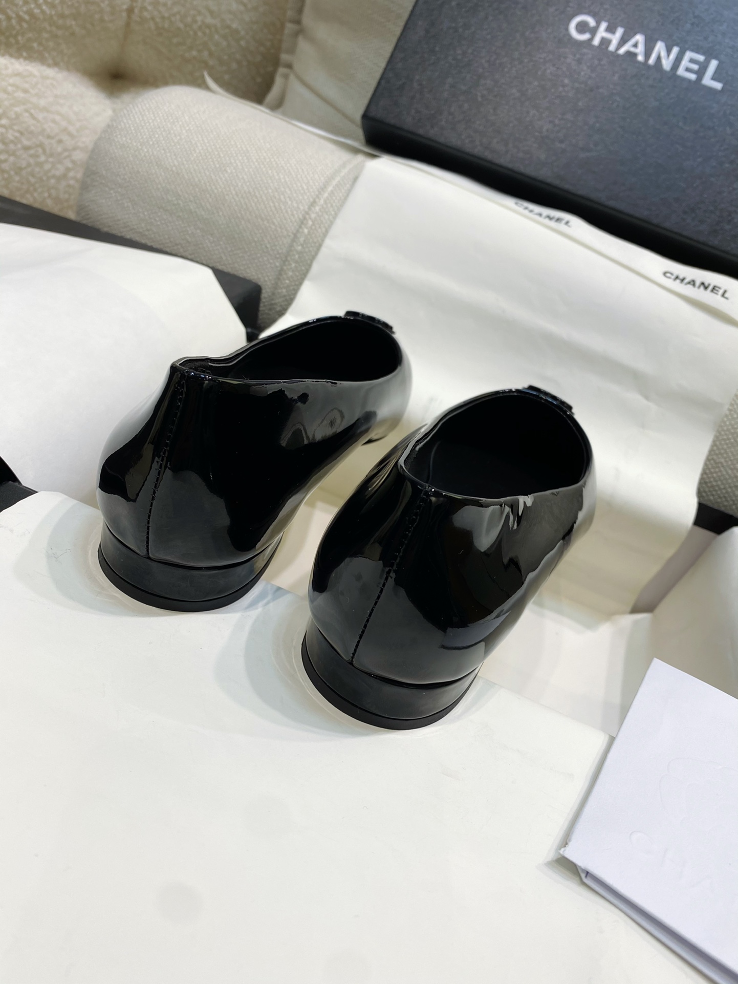 Chanel Scarpe Monostrato Cuoio genuino Pelle d'agnello verniciata 8 i1733992637 6483 3