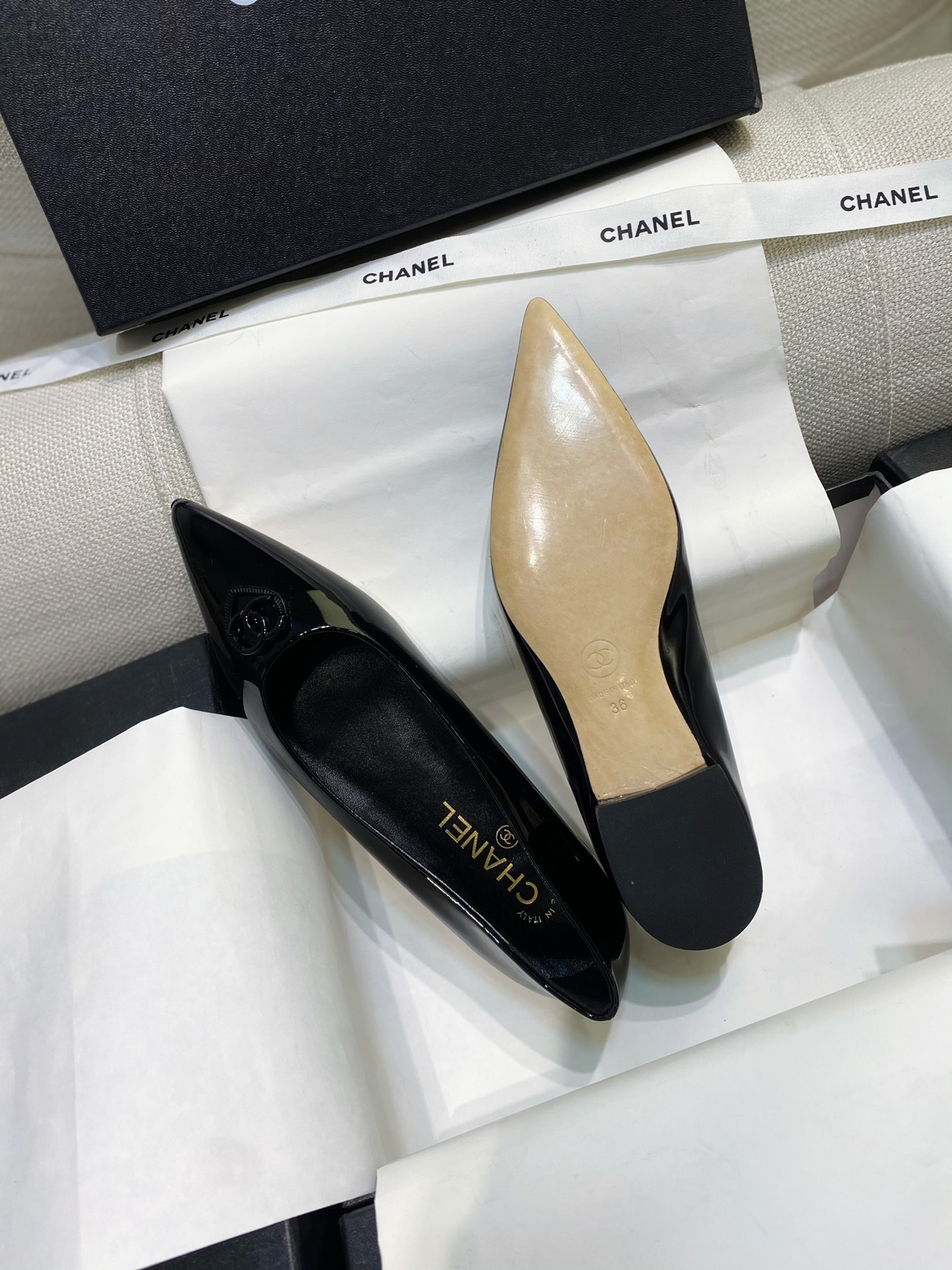 Chanel Scarpe Monostrato Cuoio genuino Pelle d'agnello verniciata 3 i1733992638 5998 8