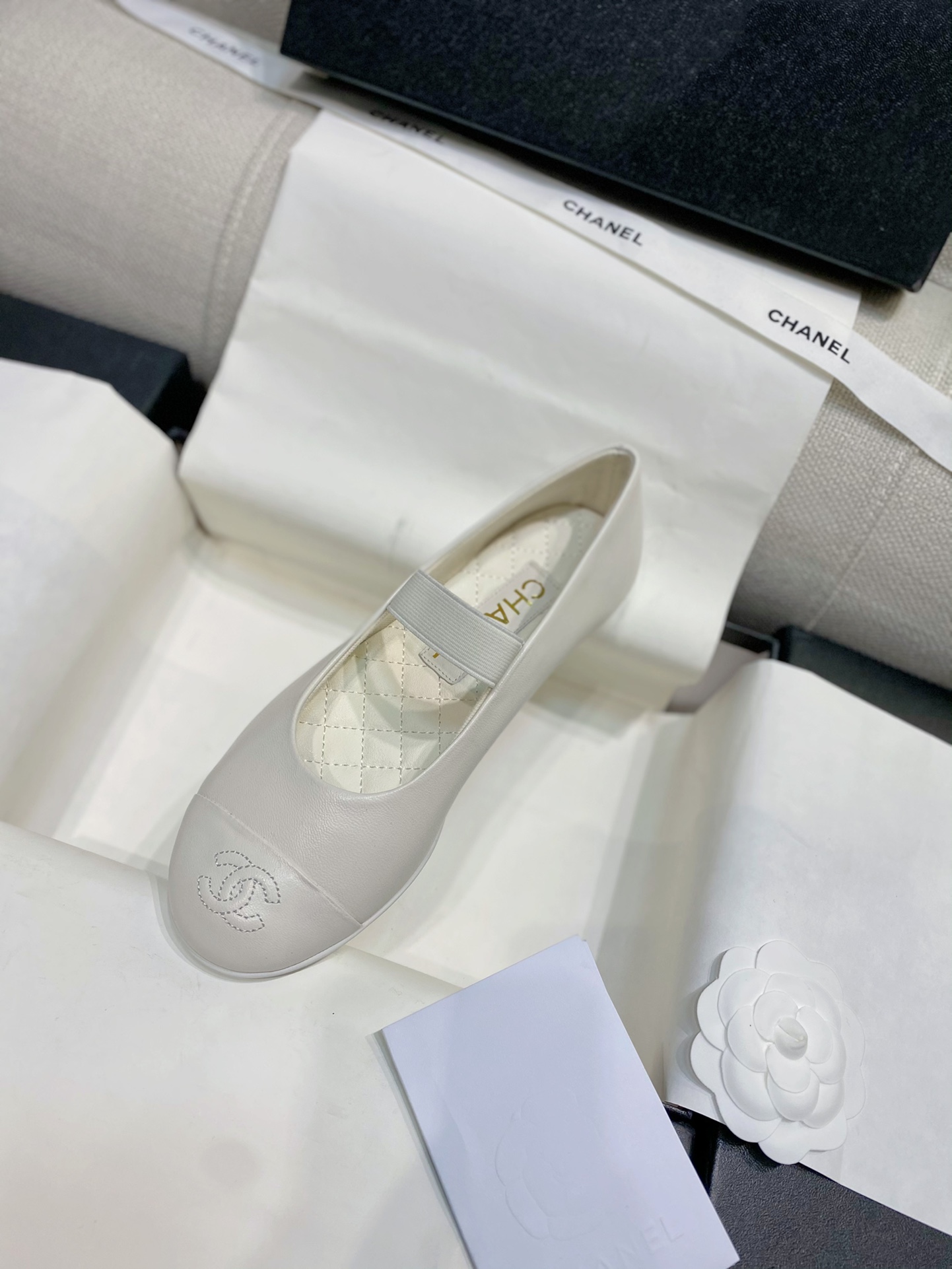 Chanel Scarpe Monostrato Pelle d'agnello Gomma di pecora 7 i1733998681 944 4