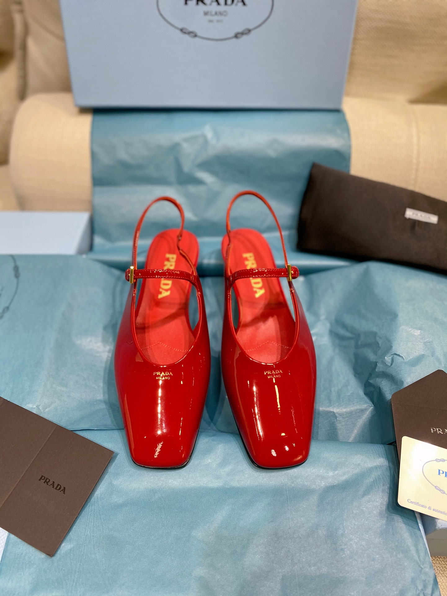 Negozio Scarpe con Tacco Alto Sandali Scarpe Monostrato Stampa Pelle bovina Cuoio genuino verniciata 1 Negozio
Scarpe con Tacco Alto Sandali Scarpe Monostrato Stampa Pelle bovina Cuoio genuino verniciata