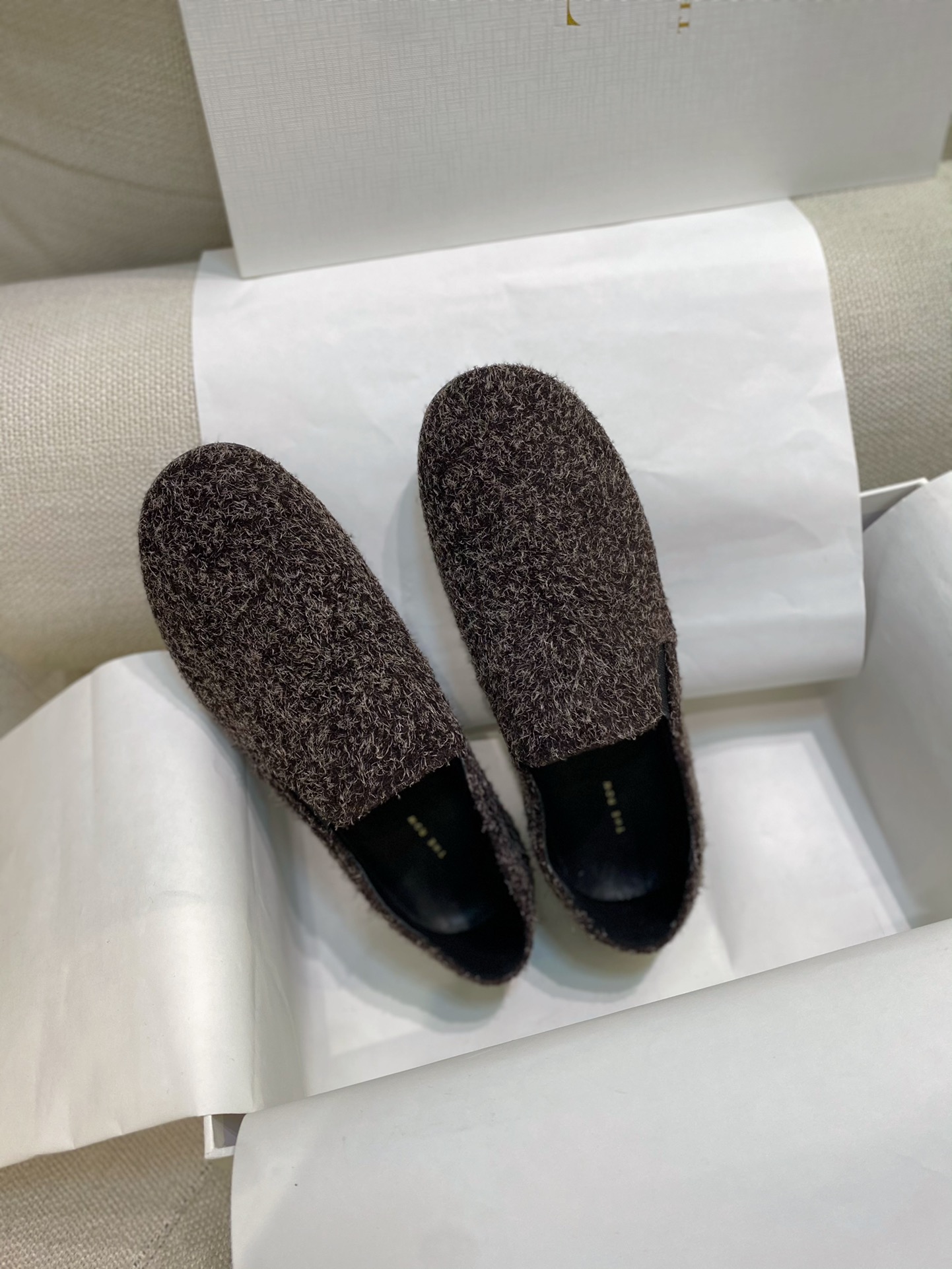 The Row Scarpe Loafer Scarpe Monostrato Stampa Gomma Pelle di pecora Collezione Primavera/Estate Vintage 1 The Row Scarpe Loafer Scarpe Monostrato Stampa Gomma Pelle di pecora Collezione Primavera/Estate Vintage