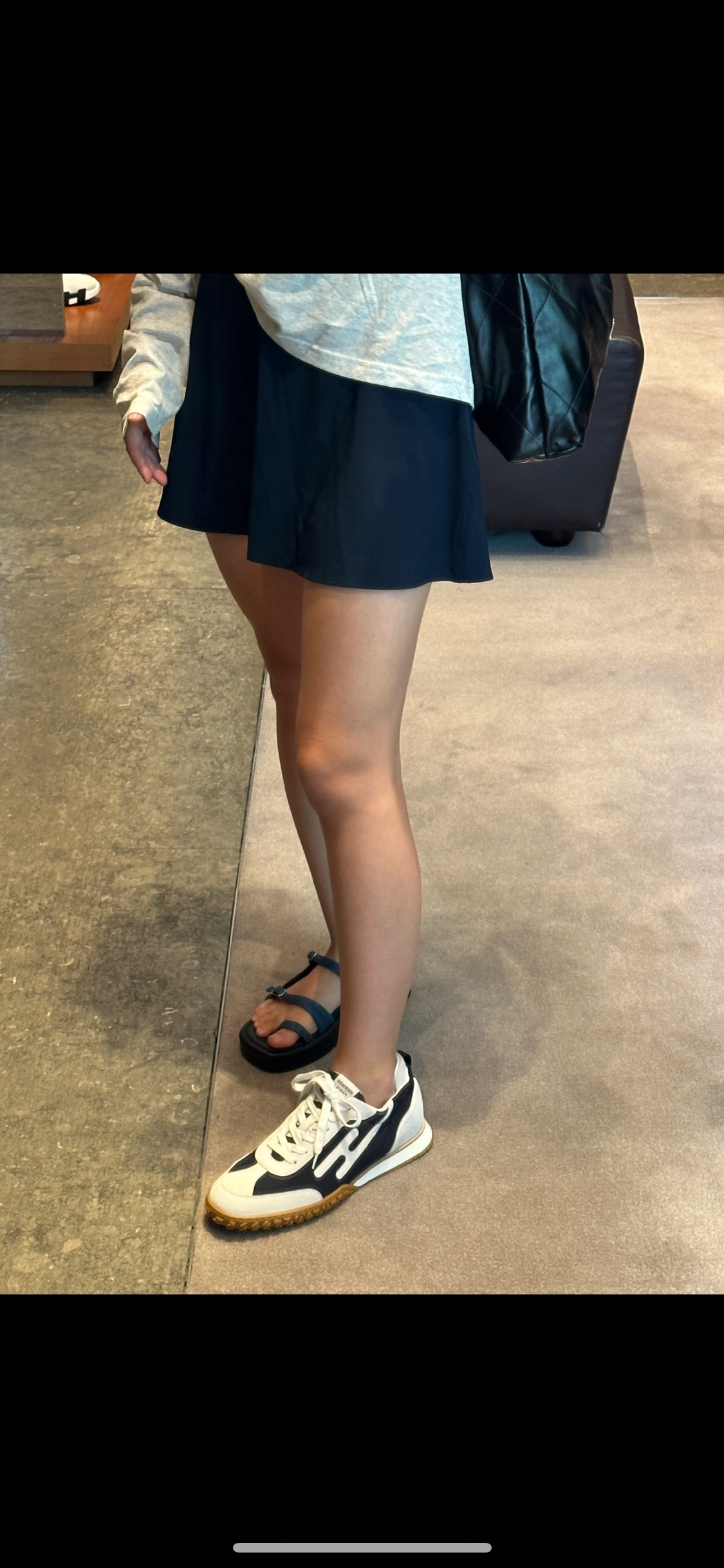 NO:264072,Navy blue gray, couples style. Jet training shoes that are super popular and easy to wear in H. Sports shoes. Casual shoes, casual shoes/sports shoes, sneakers19860909藏青灰,情侣款 H家超火超好穿的Jet德训鞋 运动鞋 休闲鞋,休闲鞋/运动鞋,sneakers,Women's Shoes