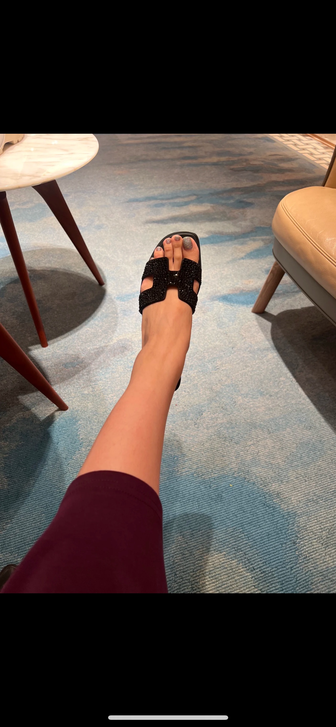 NO:264176,Black low-key high-end luxury!  H Swarlow rhinestones glittering H-shaped suede Oran flat slippers, slippers, chamois leather19860909黑色低调高级奢华！ H家施华洛水钻闪闪H型麂皮Oran平底拖鞋,拖鞋,slippers,chamois leather,Women's Shoes