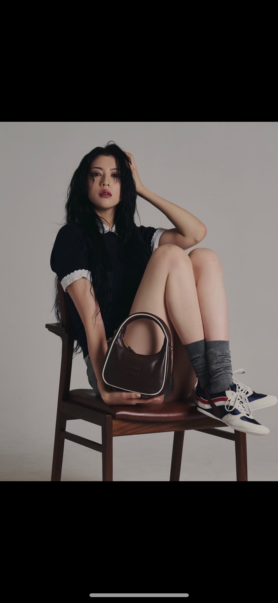 NO:232915,The cover styles of Sanji Caihua magazine are all worn by popular female celebrities!  Magazine stars are naughty blue, revealing their style propositions in multiple scenes, and bringing unique beauty between steps. Casual shoes/sports shoes, sneakers19860909三吉彩花杂志封面款,全部都是当红女明星穿的款！杂志明星藏蓝色,于多重场景中流露风格主张,步履之间焕发独特之美,休闲鞋/运动鞋,sneakers,Women's Shoes