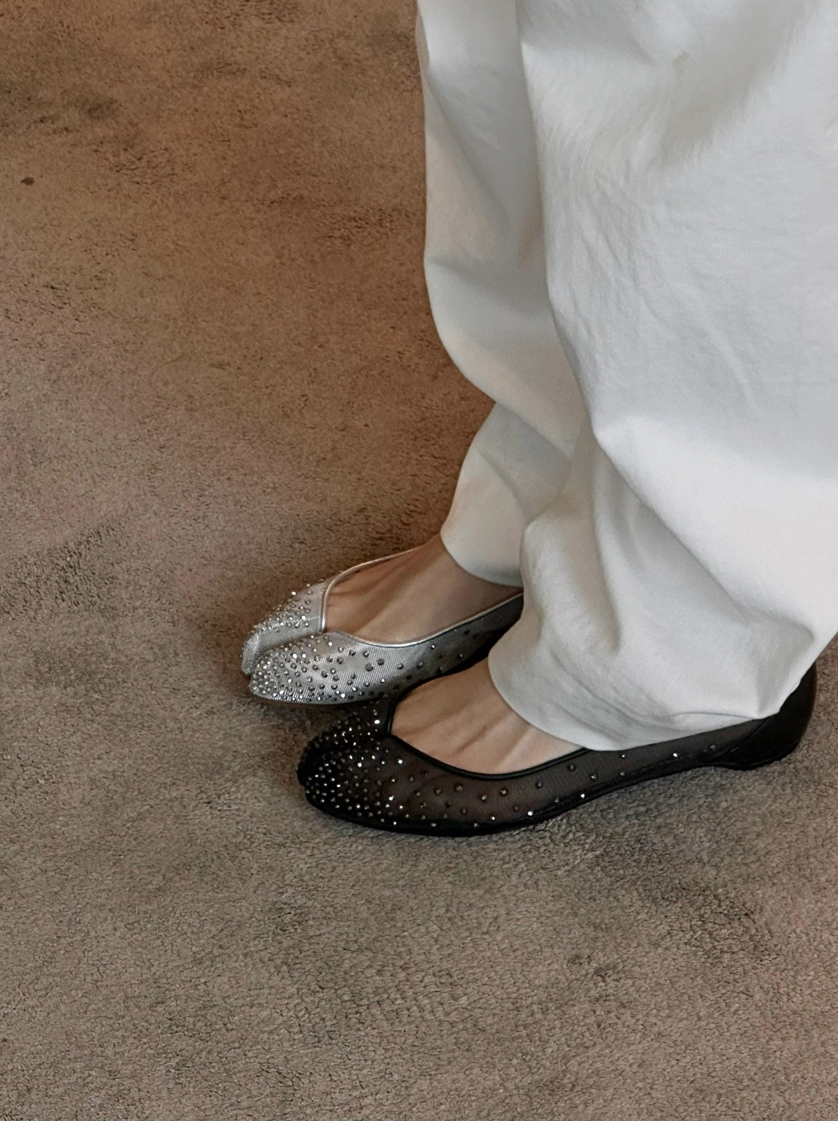 NO:264092,Black hot diamonds, CL's superb shoe art, meets the unique style of Maison Margiela Tabi's split-toe shoes. Reshape the charming outline from a creative perspective., split-toe shoes, christian louboutin19860909黑色烫钻,CL的精湛鞋履艺术,邂逅Maison Margiela Tabi分趾鞋的独特风格.以创意视角,重塑魅惑轮廓.,分趾鞋,christian louboutin,Women's Shoes