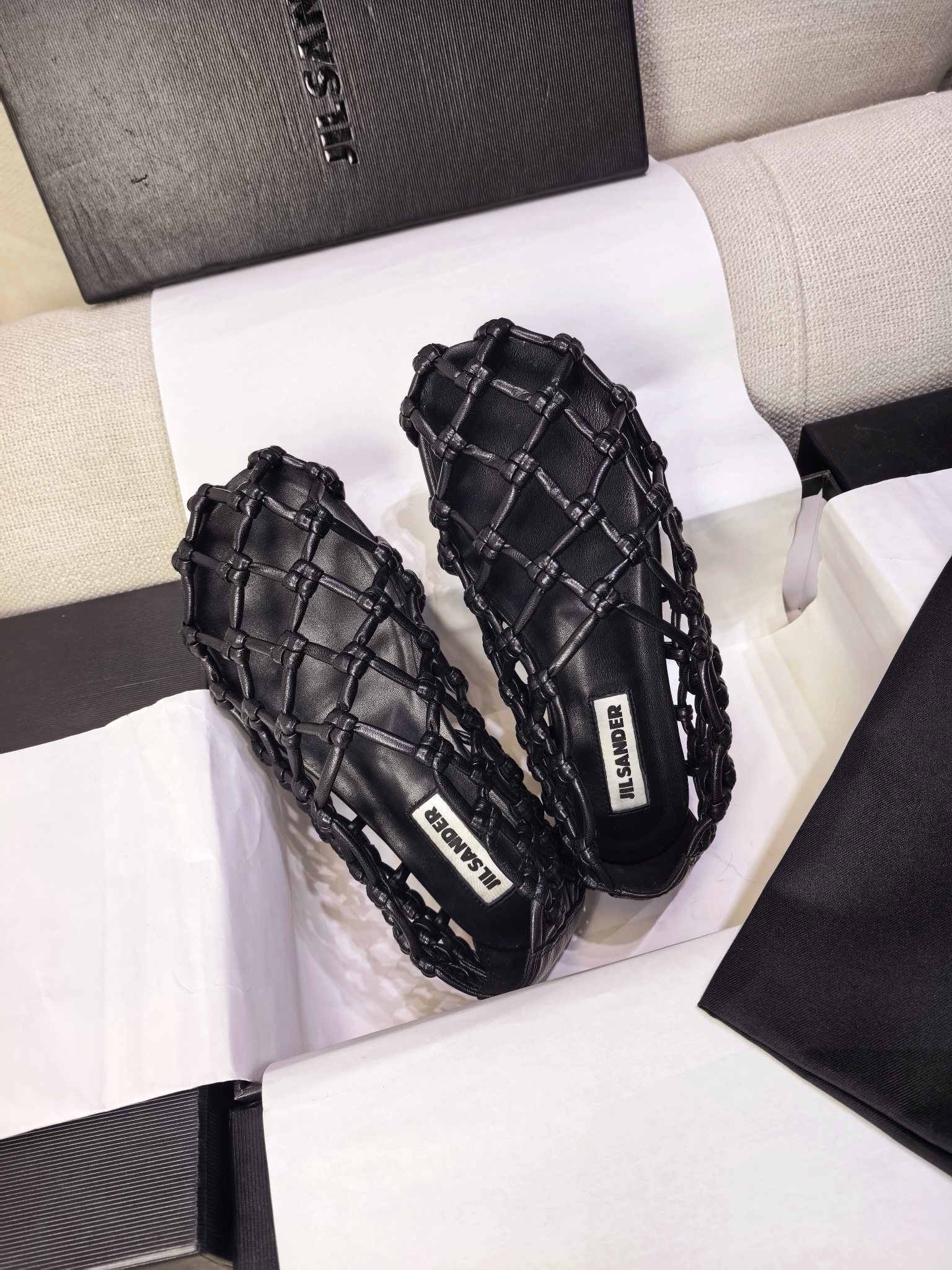 New Jil Sander Shoes: Top-Class Original with Intricate Details and High-Quality Materials - 图片 5