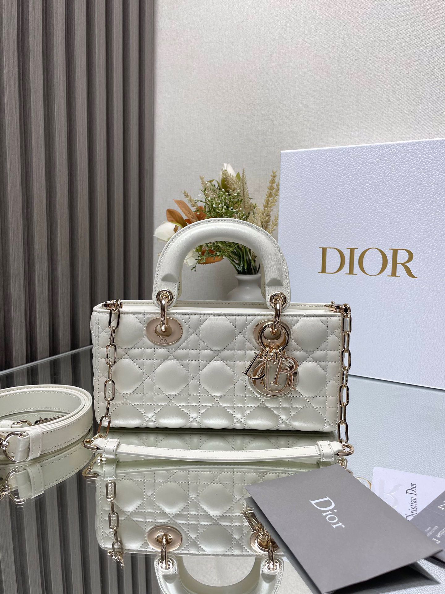 Dior Taschen Handtaschen Kaufen Sie günstige hohe Qualität 1: 1 Replikat
 Schwarz Weiß Nähen Rindsleder Lammfell Schaffell Lady Ketten