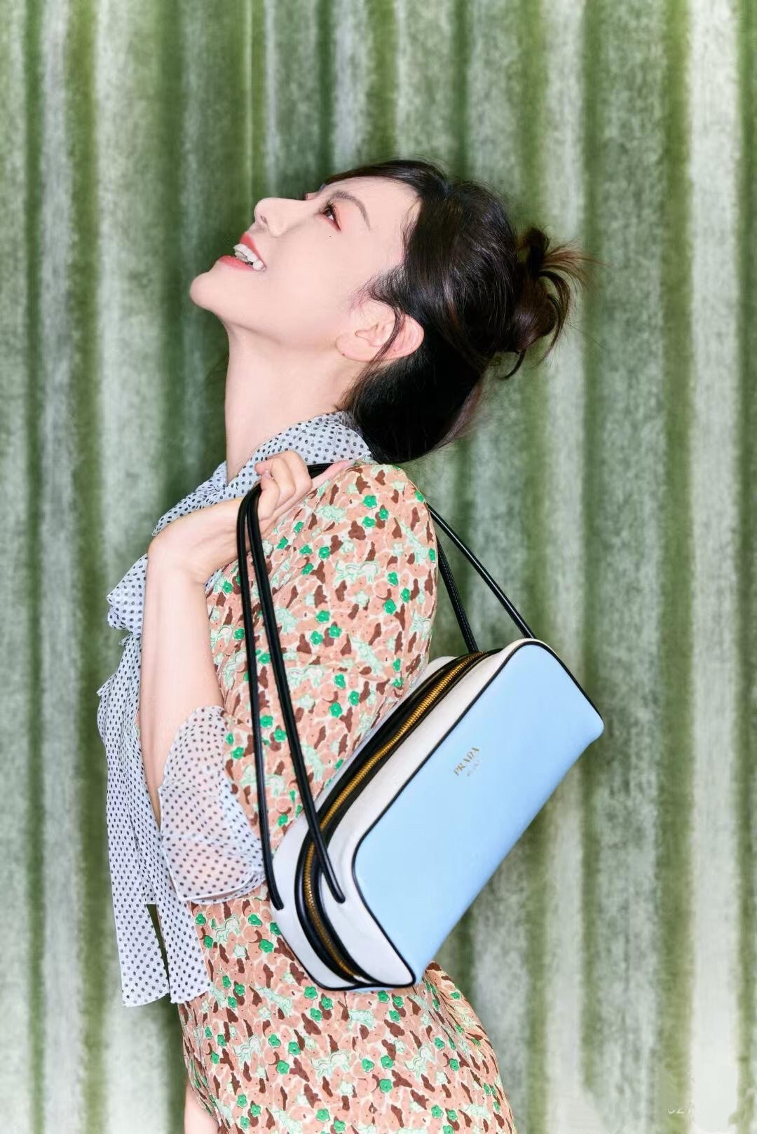 NO:212401,I really love this color~ It is the color of summer, Prada [top original list], prada19860909这个配色真的爱了～是夏天的颜色,普拉达【顶级原单】,prada,Bag