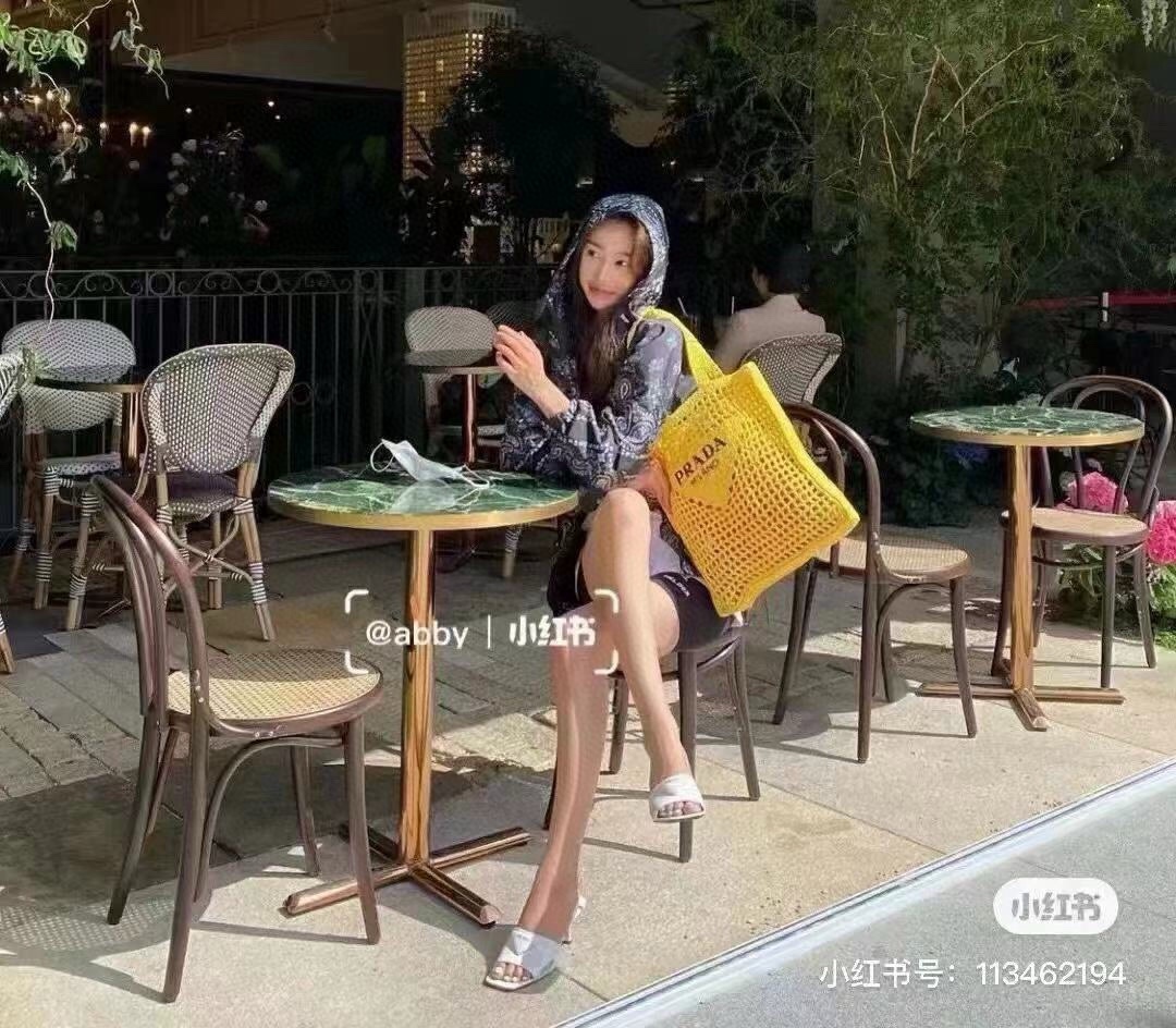 NO:385263,Super positive summer yellow upper body picture, Prada [top original list], prada19860909超正的夏日黄上身图,普拉达【顶级原单】,prada,Bag