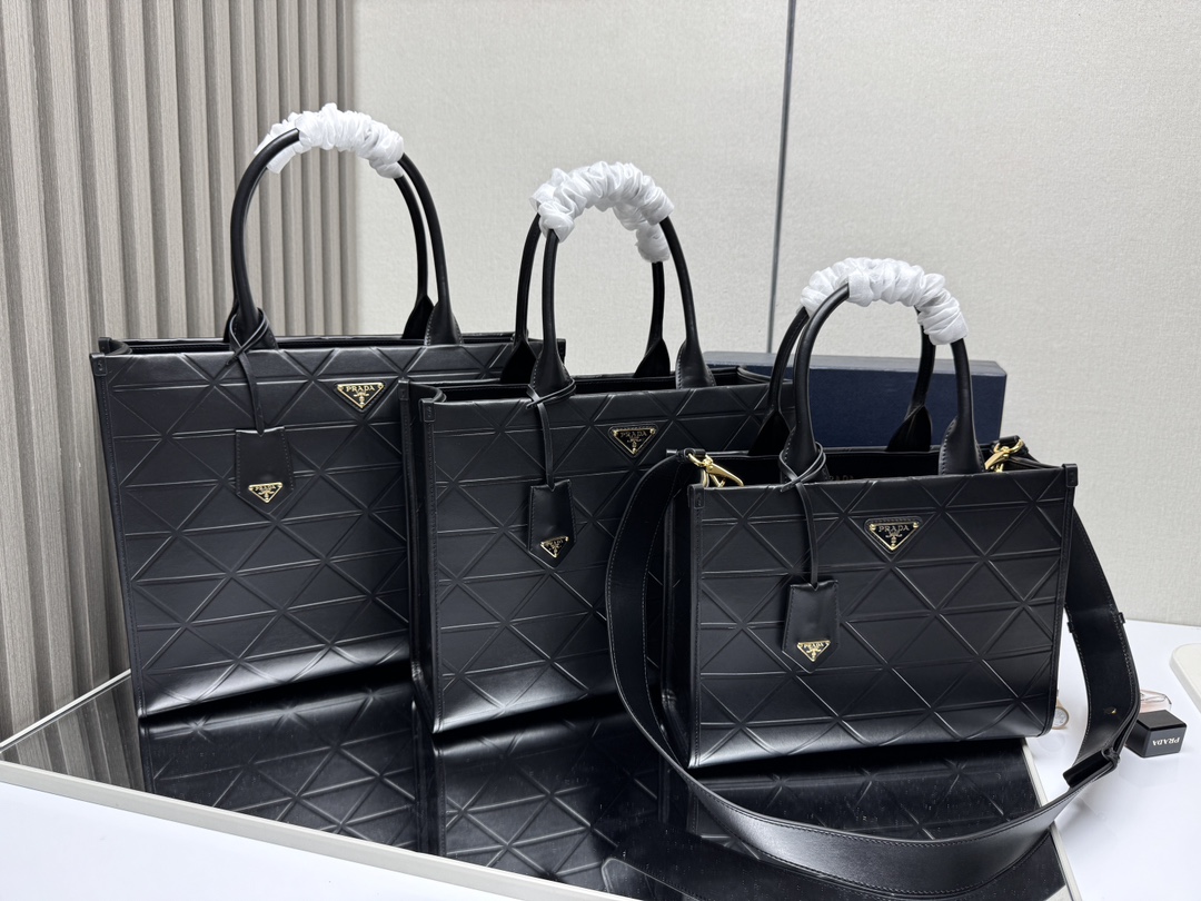 ¡Nuevo modelo, reposición de tallas grandes, medianas y pequeñas!