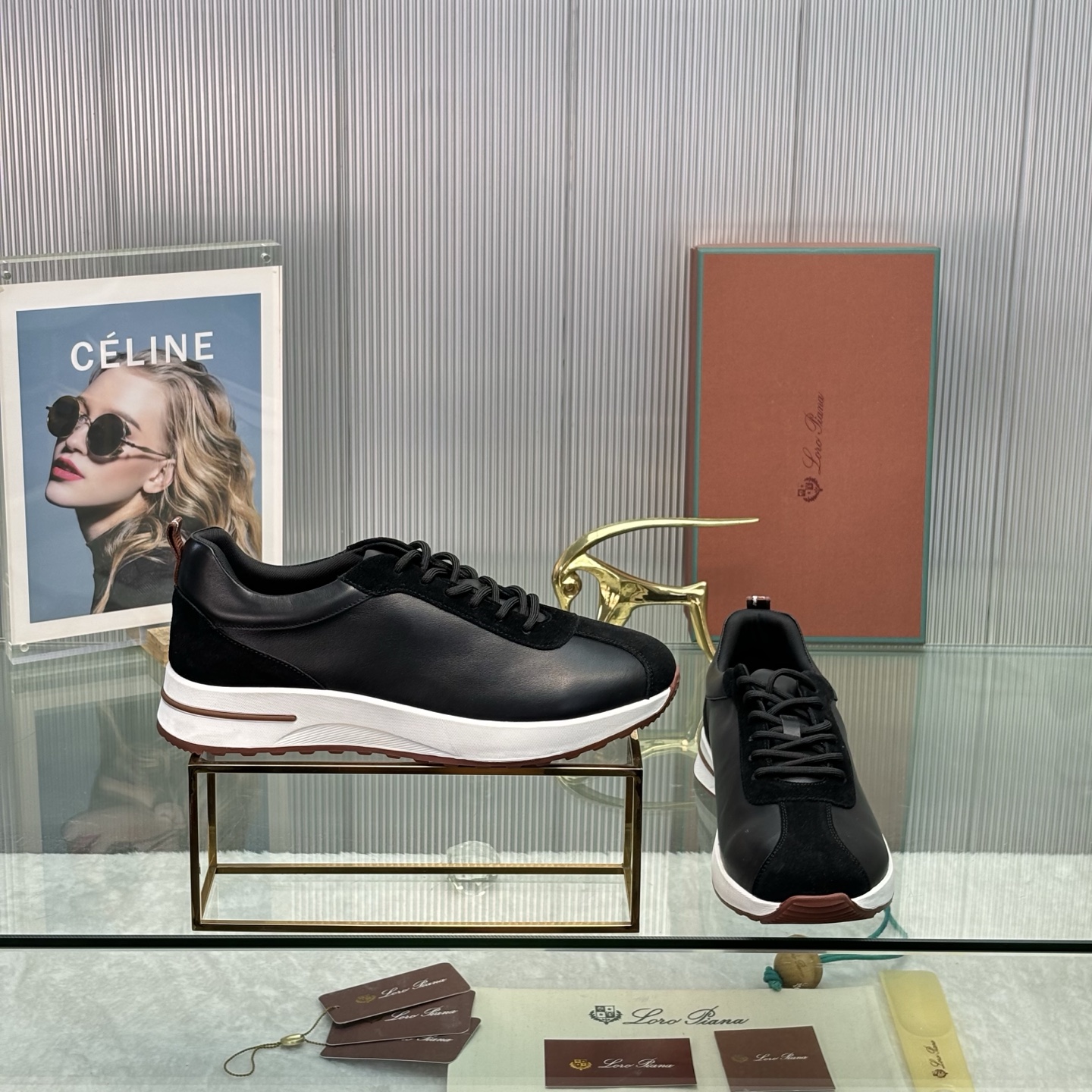 NO:417260,Loro Pian＊Classic cowhide four-season casual sneakers, pure rubber sole, non-slip and wear-resistant. The same style for men and women. Men's sizes 39-46, women's sizes 35-43., Casual shoes/sports shoes, loro piano, sneakers, cowhide19860909Loro Pian＊经典牛皮四季休闲运动鞋,纯橡胶底,防滑耐磨.男女同款.男款39-46码,女款35-43码.,休闲鞋/运动鞋,loro piana,sneakers,cowhide,Women's Shoes