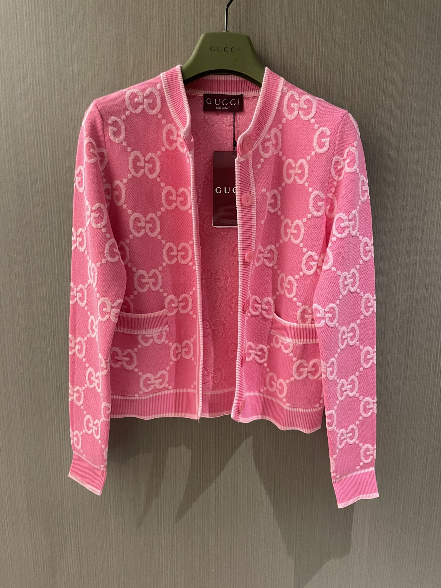 Gucci Interlocking G Jacquard Cardigan: Luxurious Knitwear 7 i1715842125 1684 6